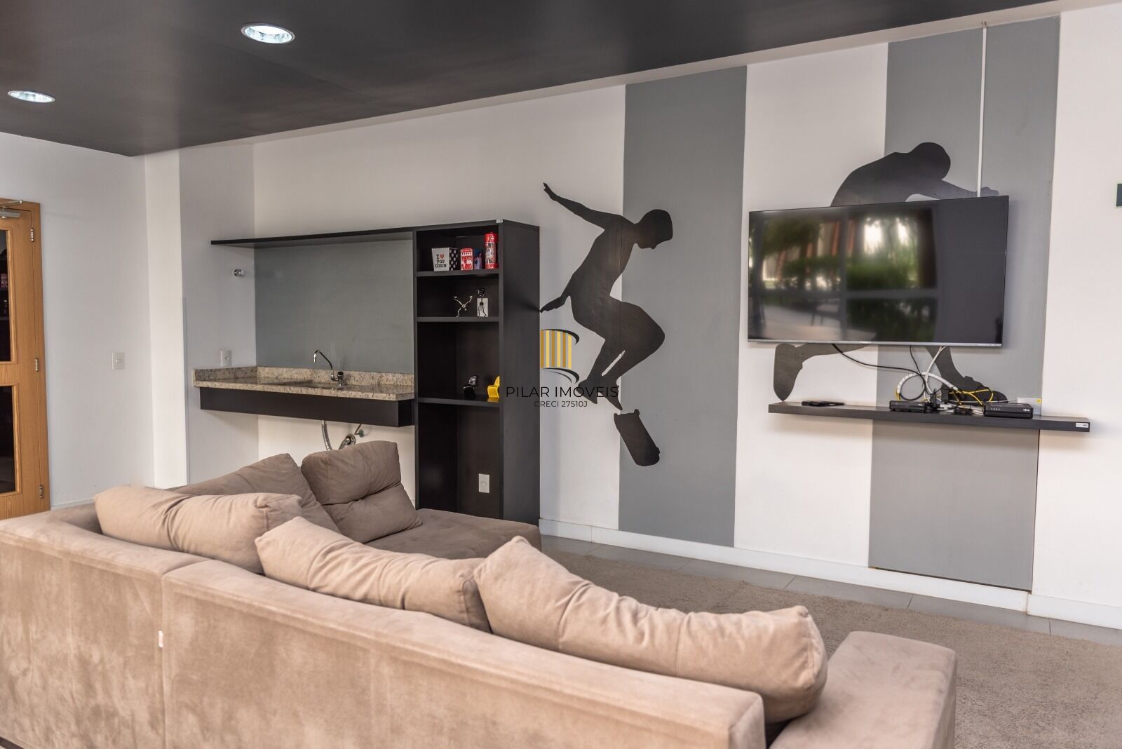 Apartamento à venda no bairro Passo D'areia em Porto Alegre/RS