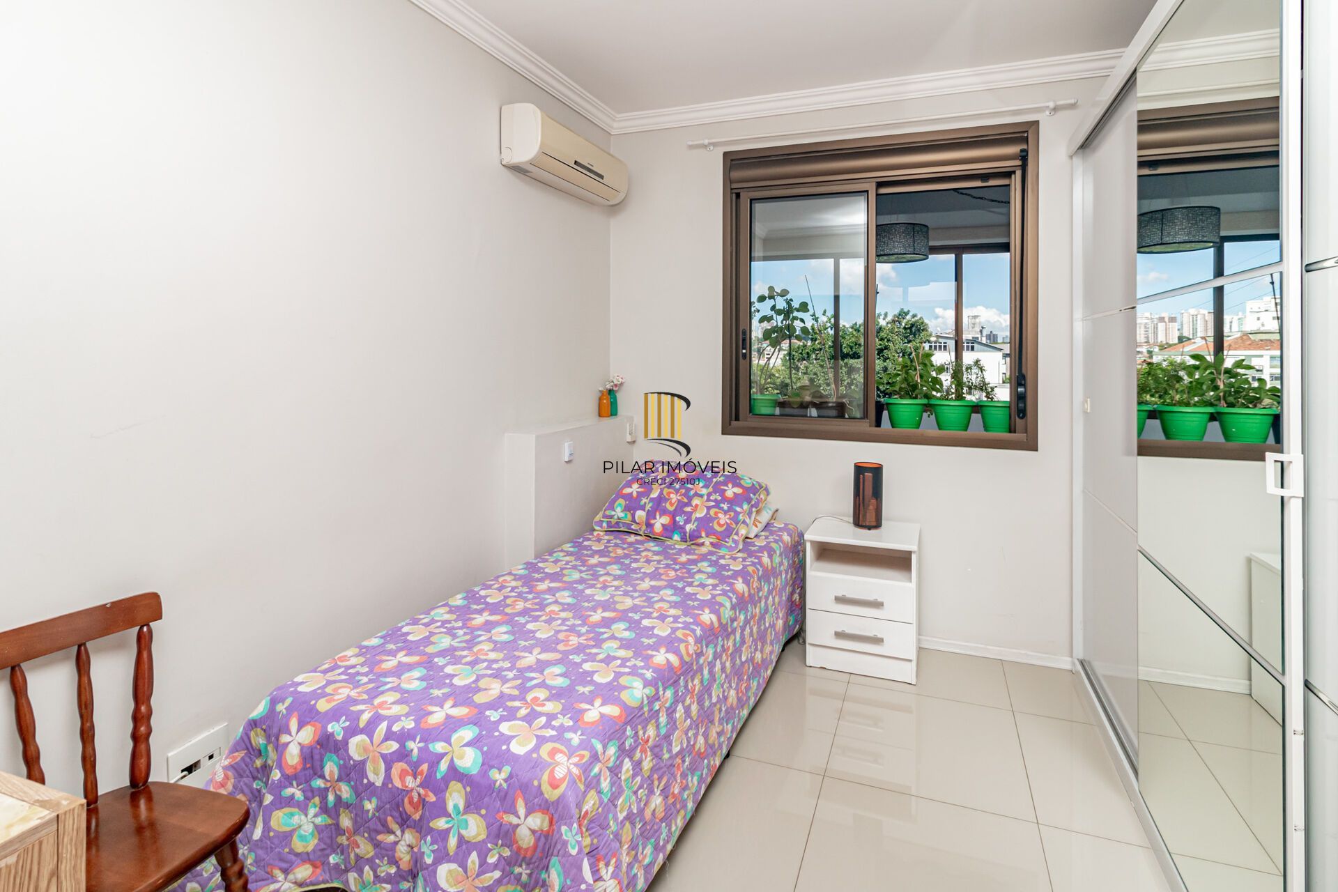 Apartamento à venda no bairro Passo D'areia em Porto Alegre/RS