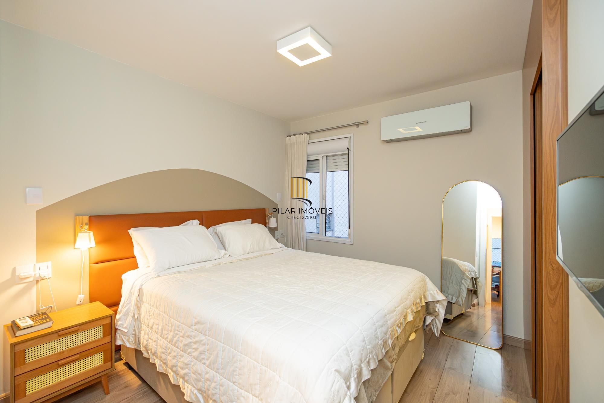 Cobertura a venda no bairro Bom Fim