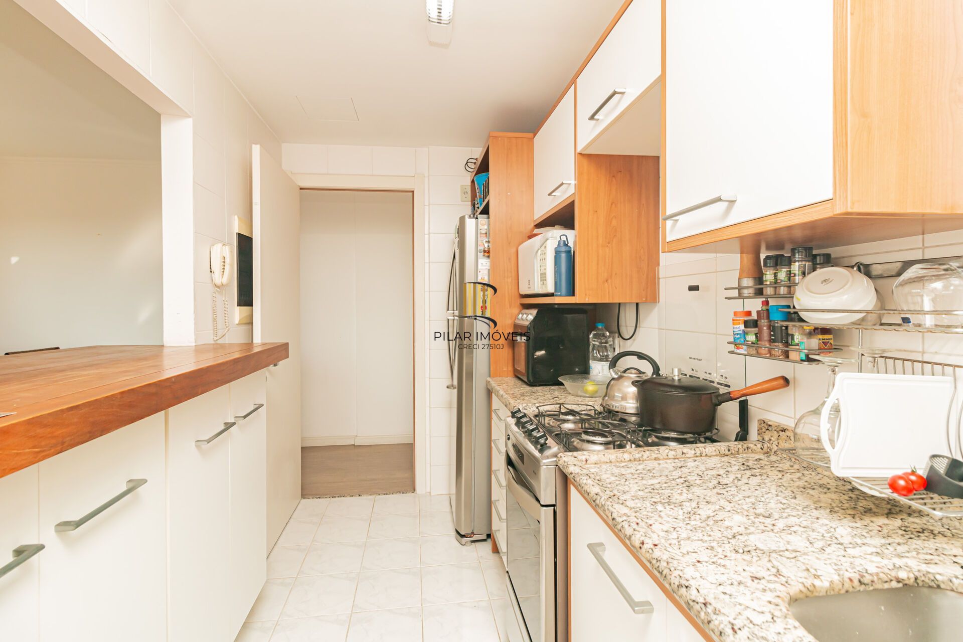 Apartamento à venda no bairro Passo D'areia em Porto Alegre/RS