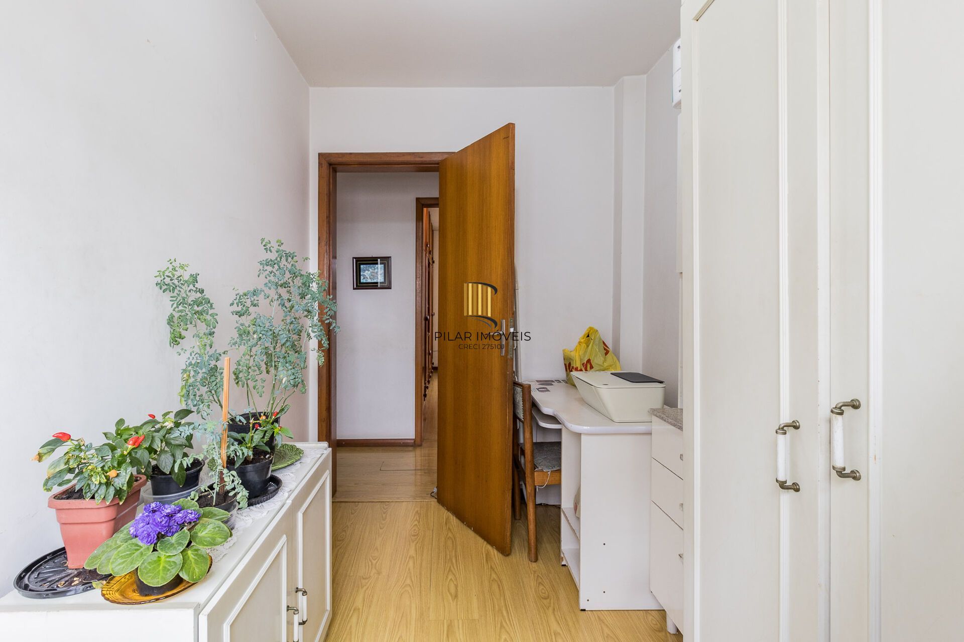 Apartamento à venda no bairro Jardim Lindóia em Porto Alegre/RS