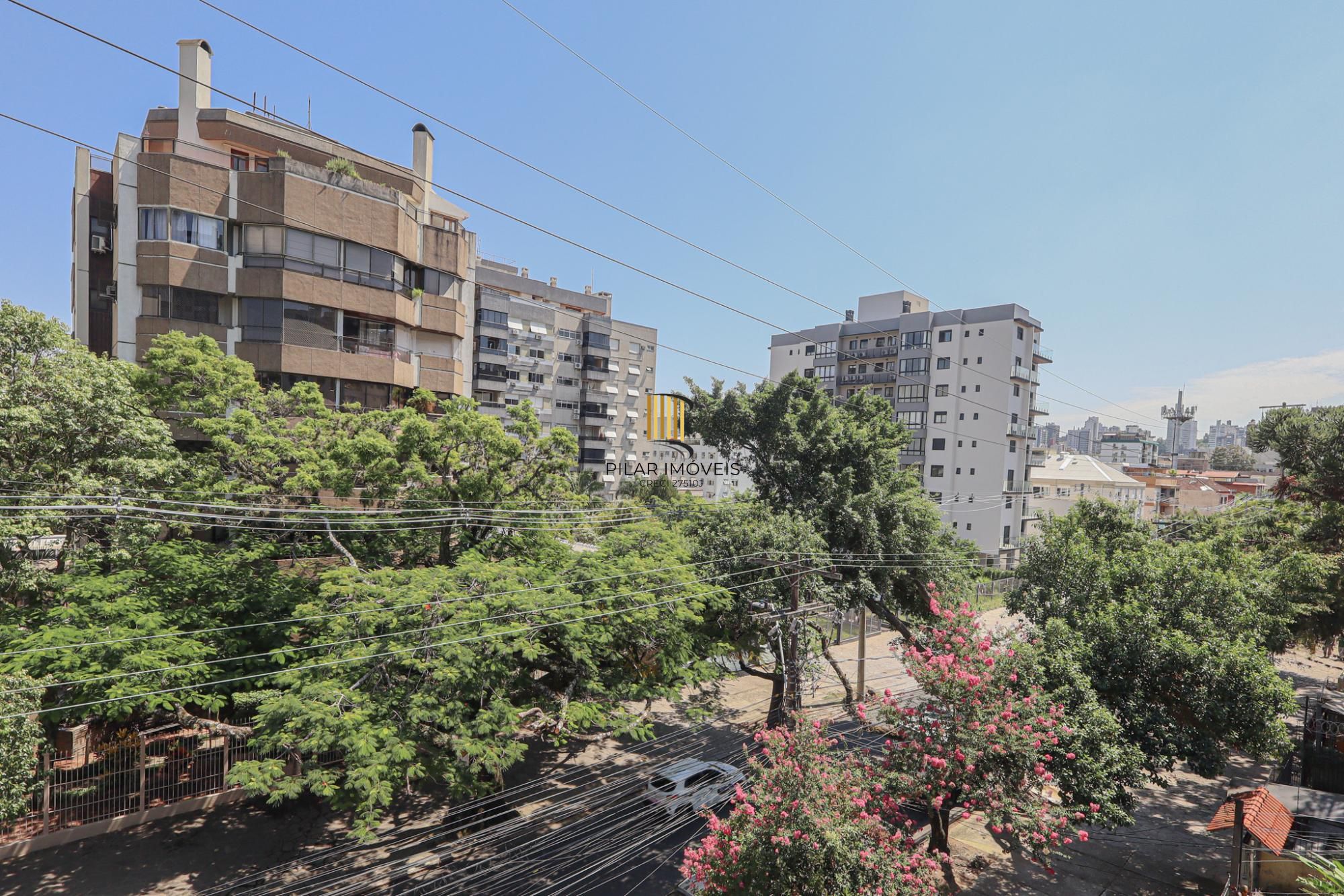 Apartamento a venda no bairro Petrópolis