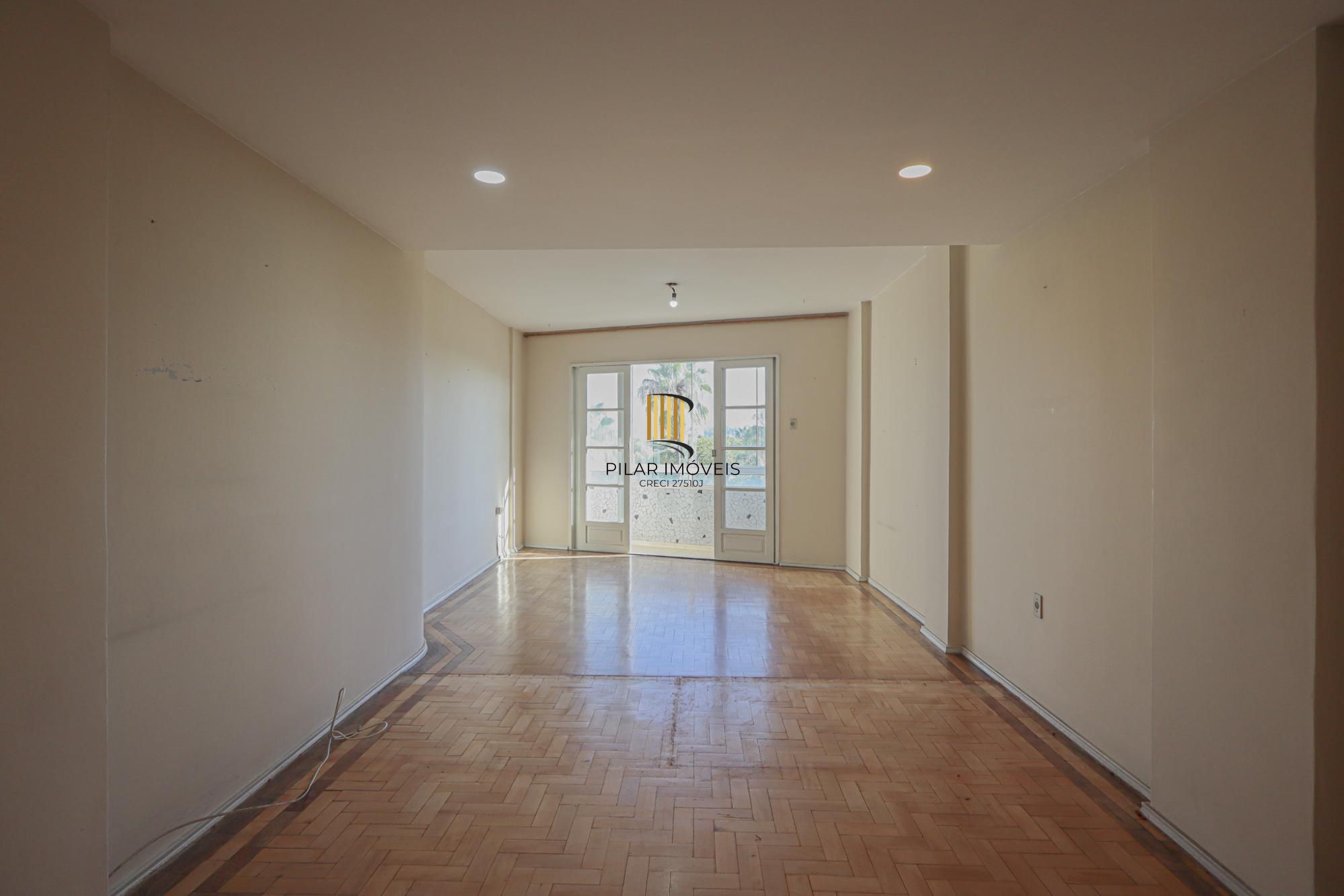 Apartamento a venda no bairro Bom Fim