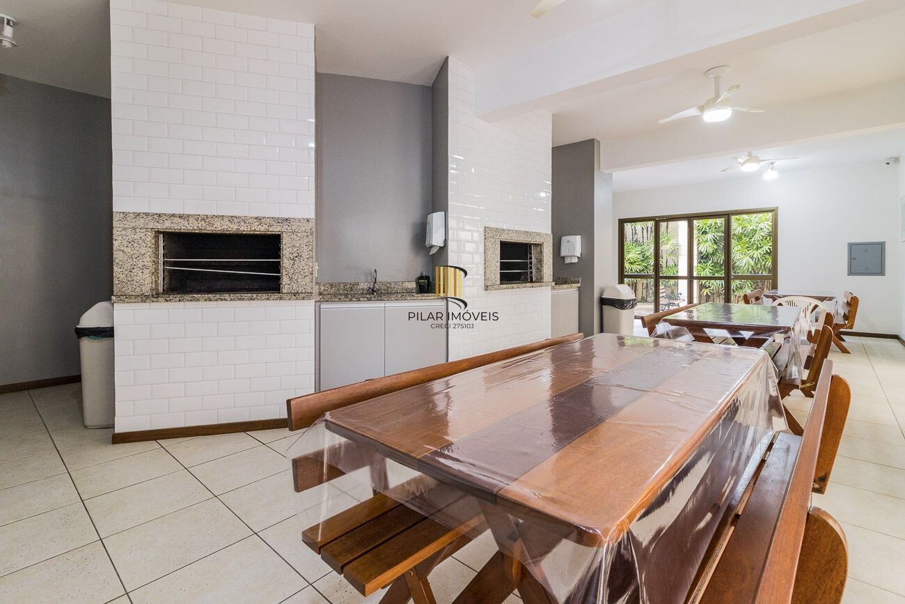 Apartamento à venda no bairro Passo D'areia em Porto Alegre/RS