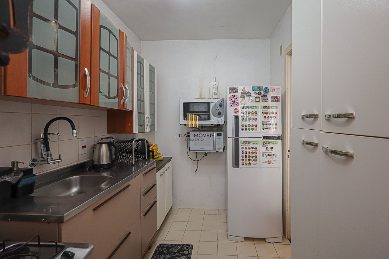 Apartamento a venda no bairro Partenon