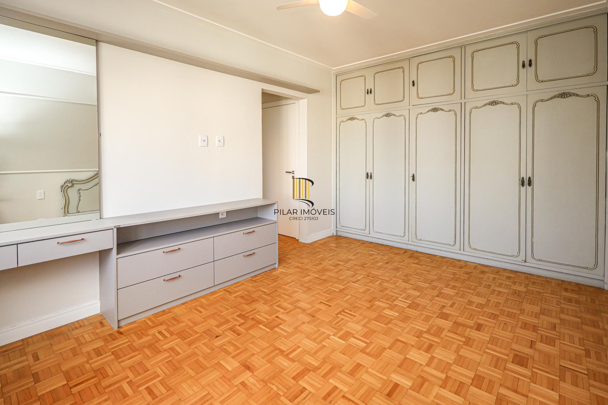 Apartamento a venda no bairro Três Figueiras