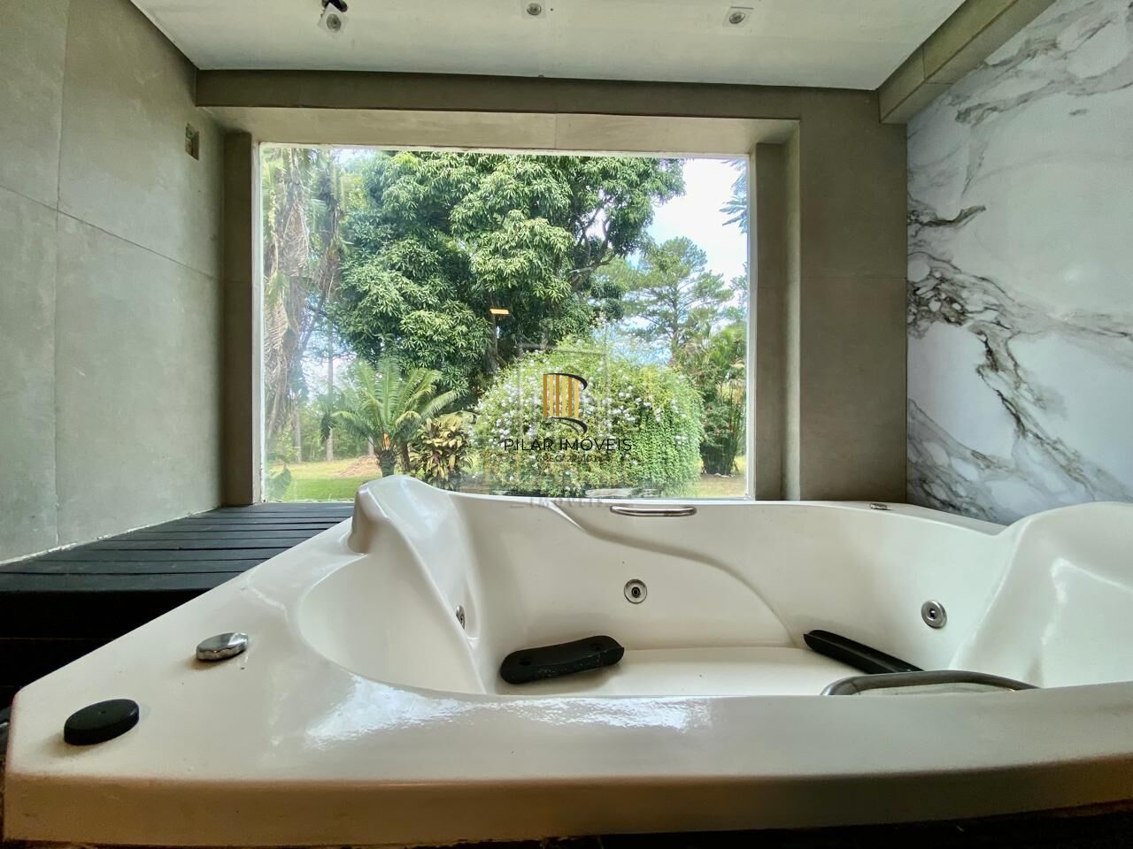 Sítio com 7.225m², 3 Suítes, Salão de Festas e Piscina a 10 Minutos do Centro de Gravataí e próximo do Alphaville!!!!!