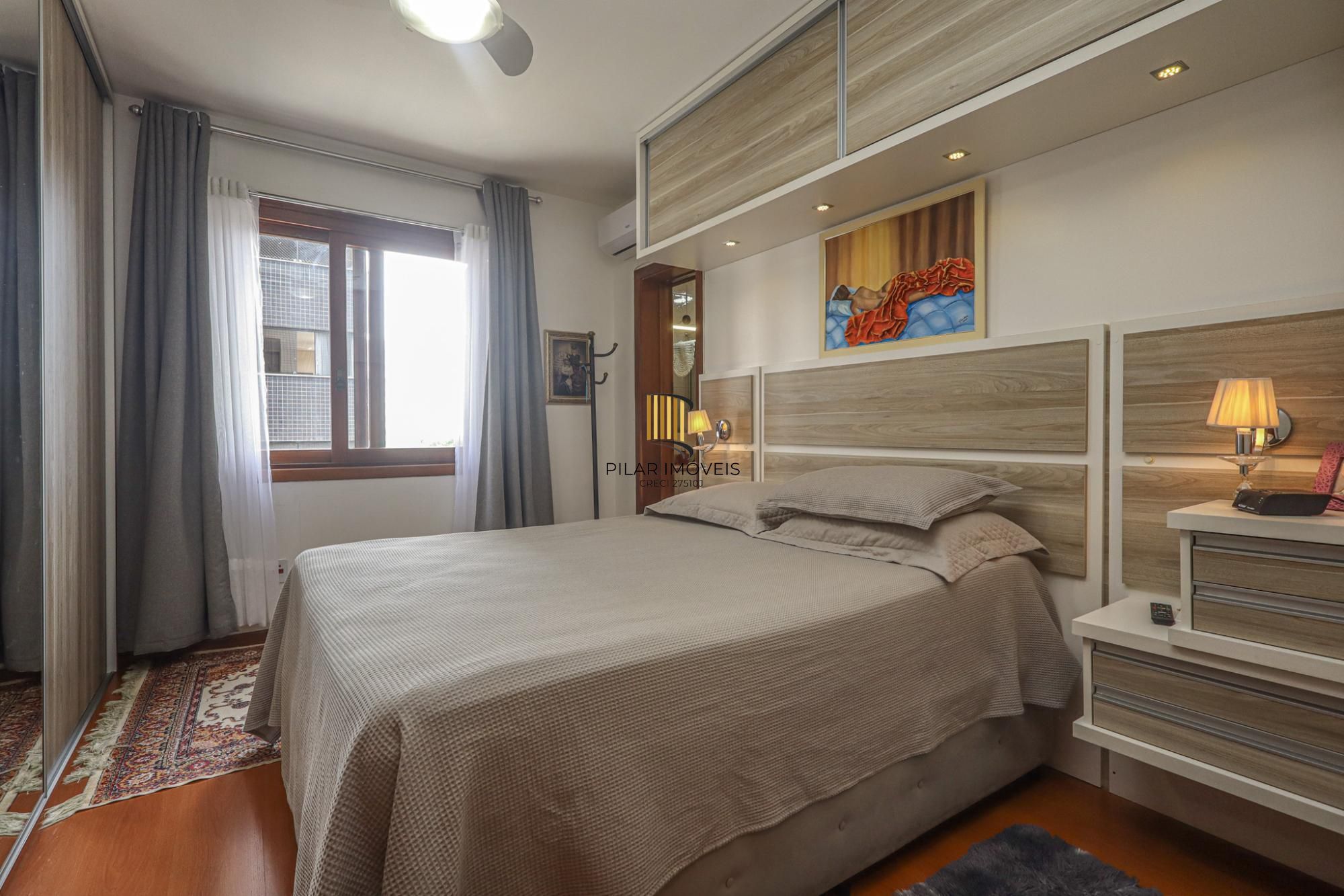 Apartamento à venda no bairro Jardim Planalto em Porto Alegre/RS