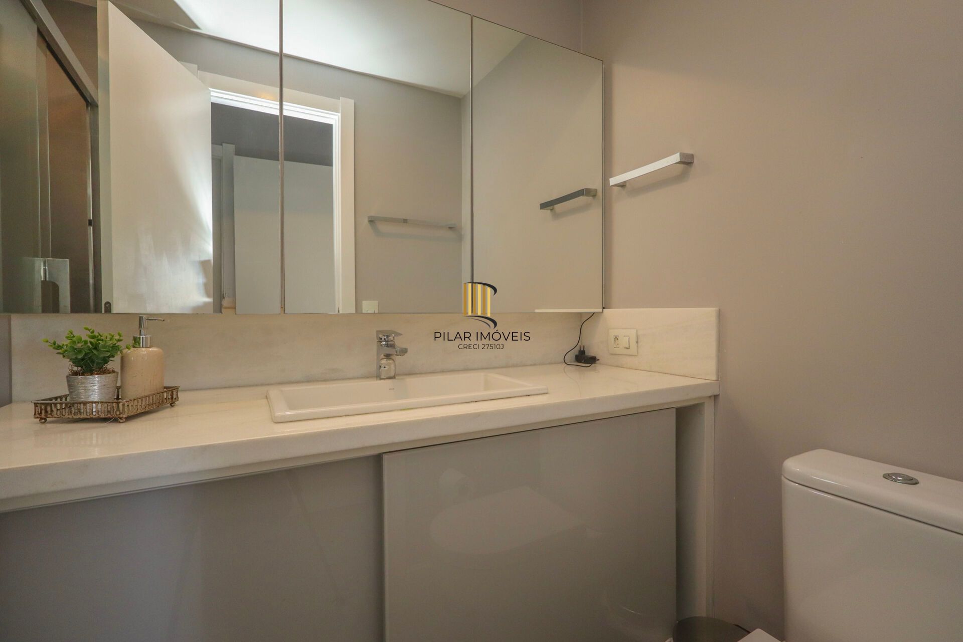 Apartamento à venda no bairro São Sebastião em Porto Alegre/RS