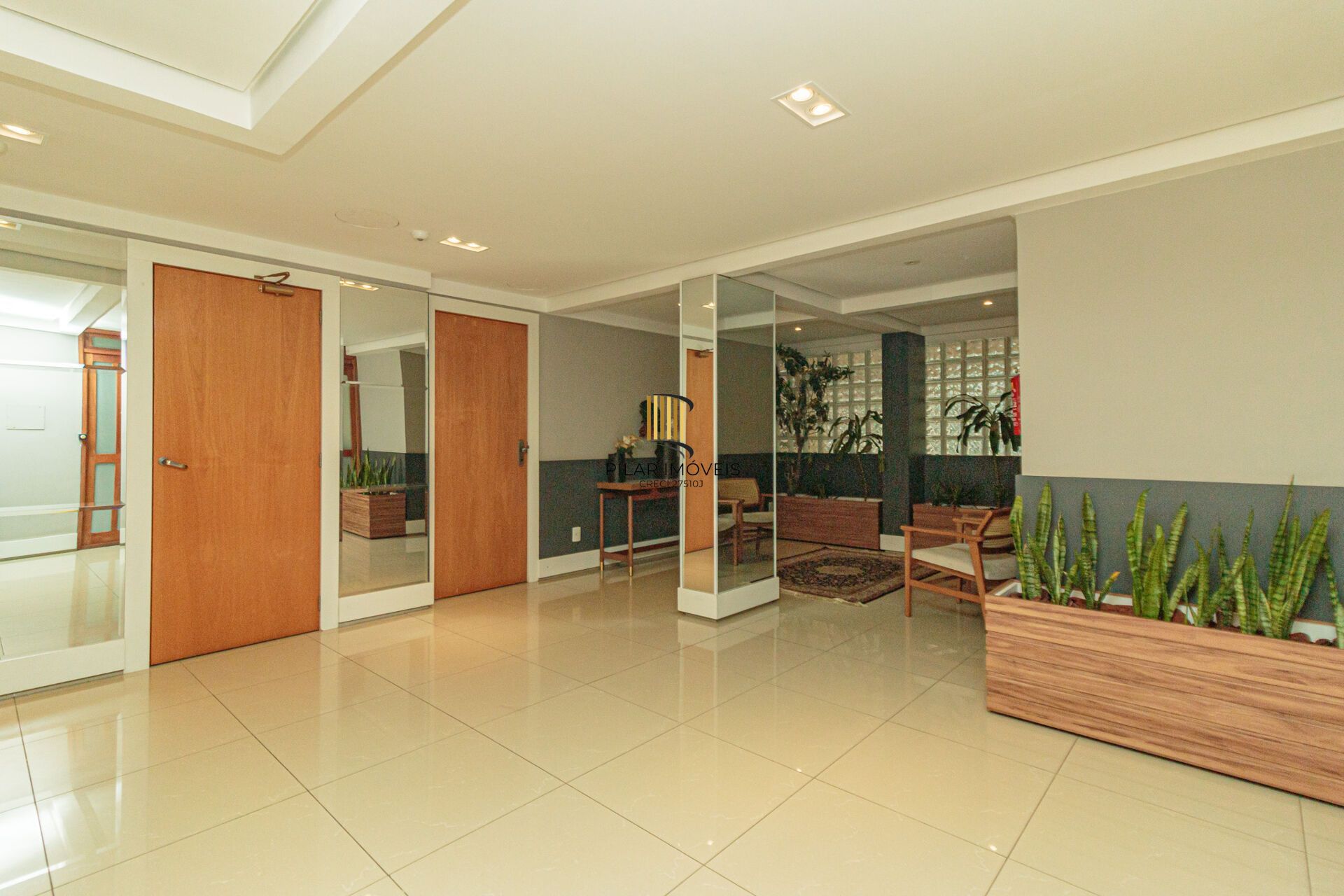 Apartamento à venda no bairro Jardim Planalto em Porto Alegre/RS
