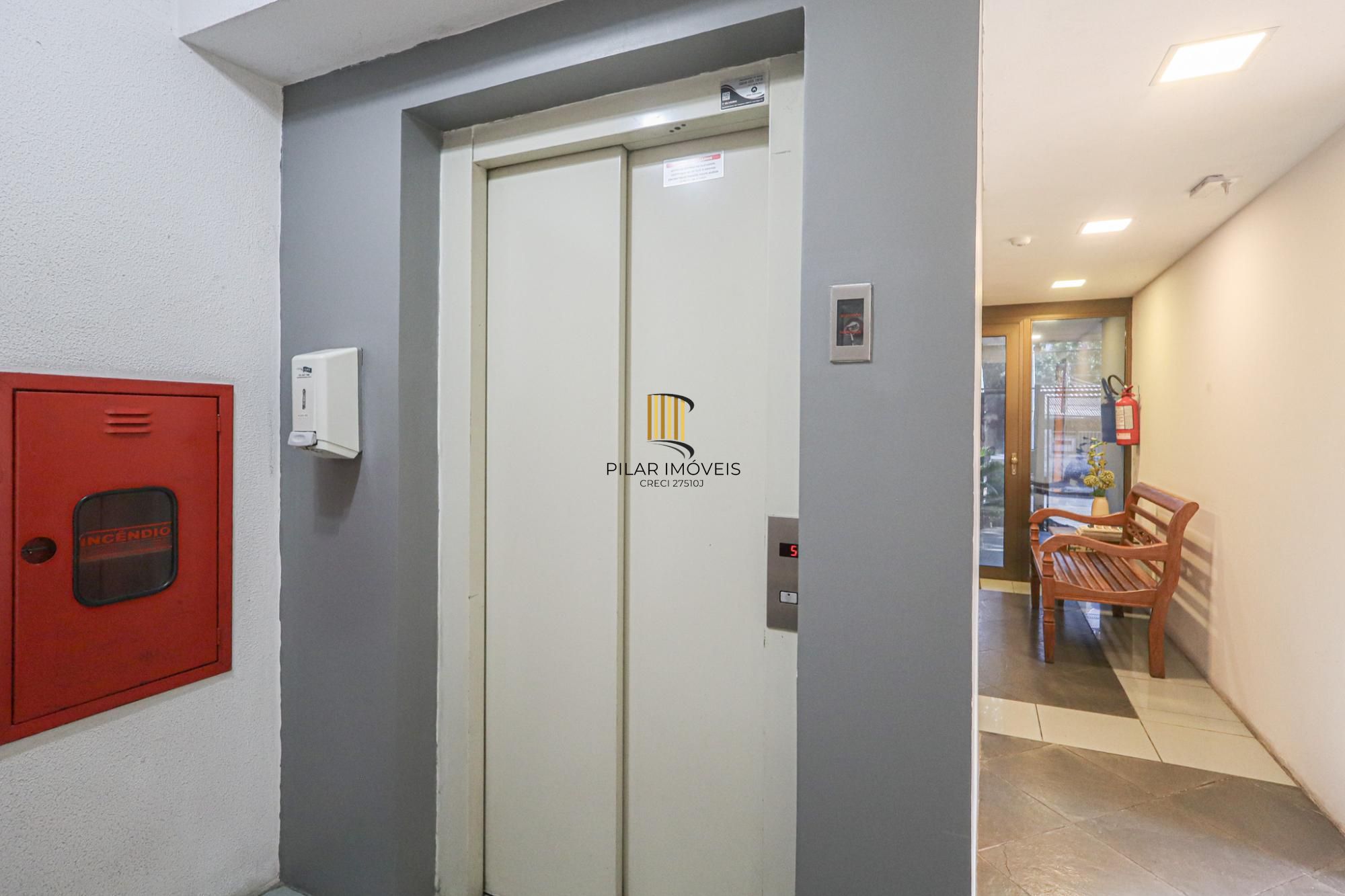 Apartamento Duplex no bairro Passo D' Areia