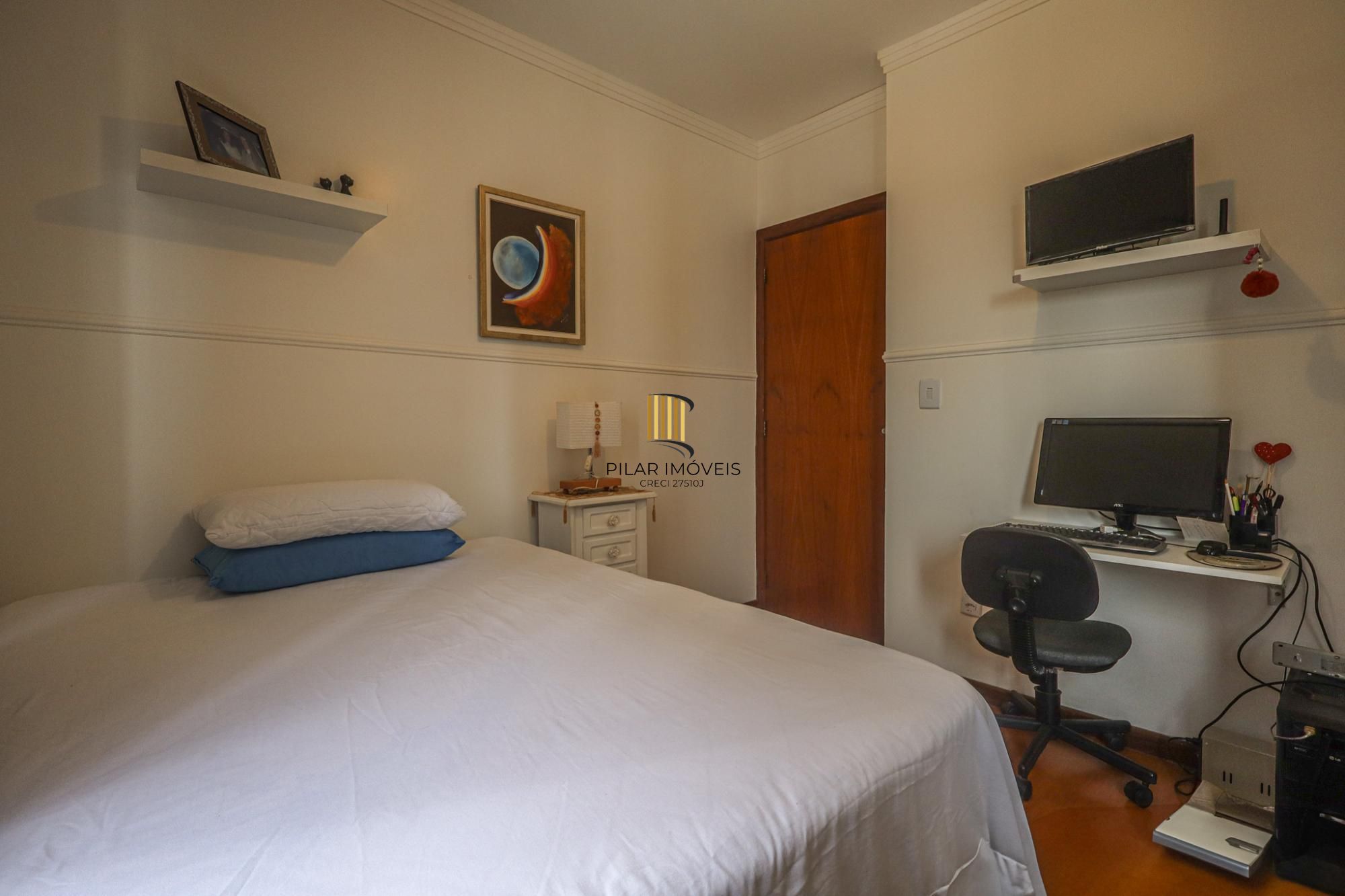 Apartamento à venda no bairro Jardim Planalto em Porto Alegre/RS