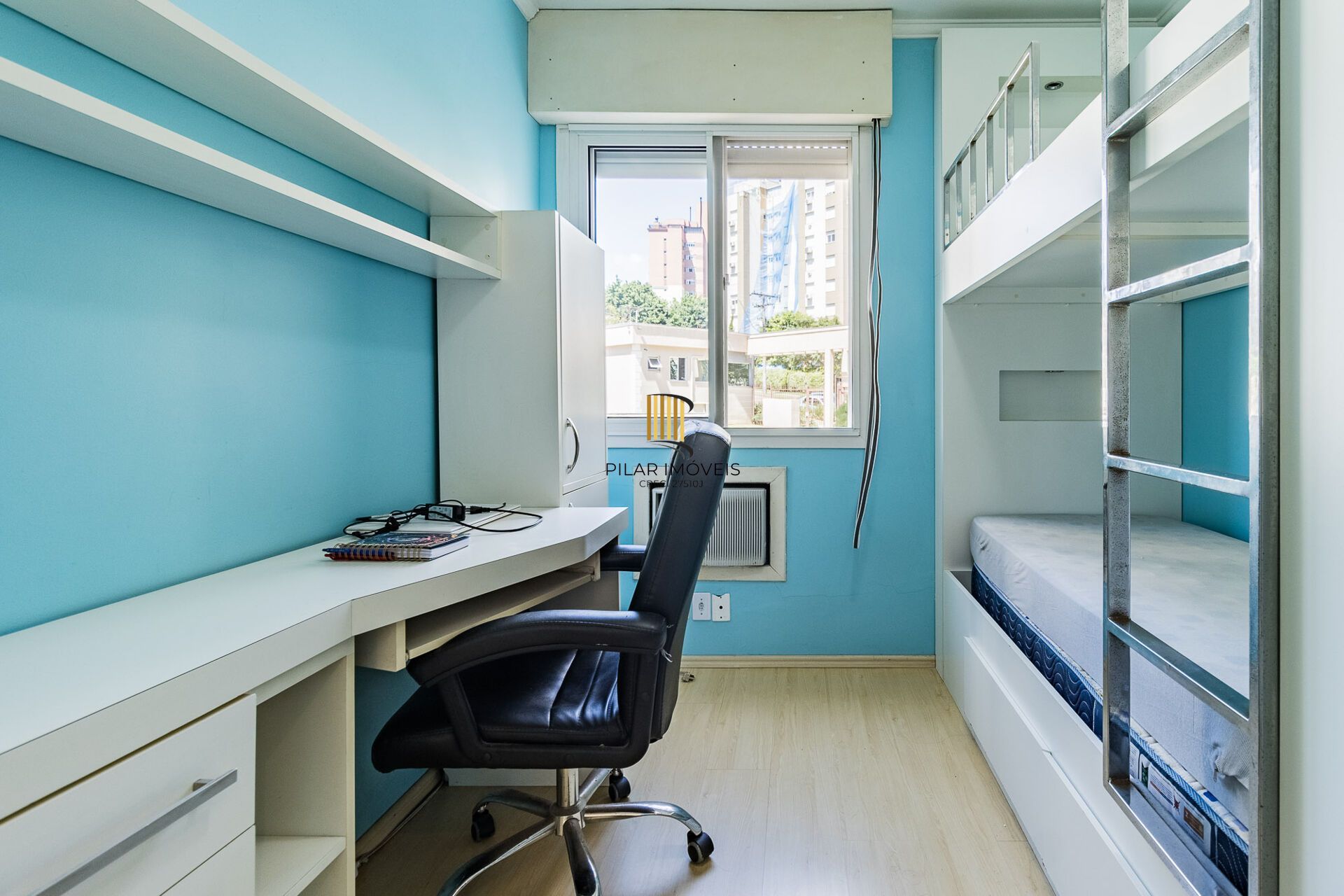 Apartamento à venda no bairro Chácara das Pedras em Porto Alegre/RS