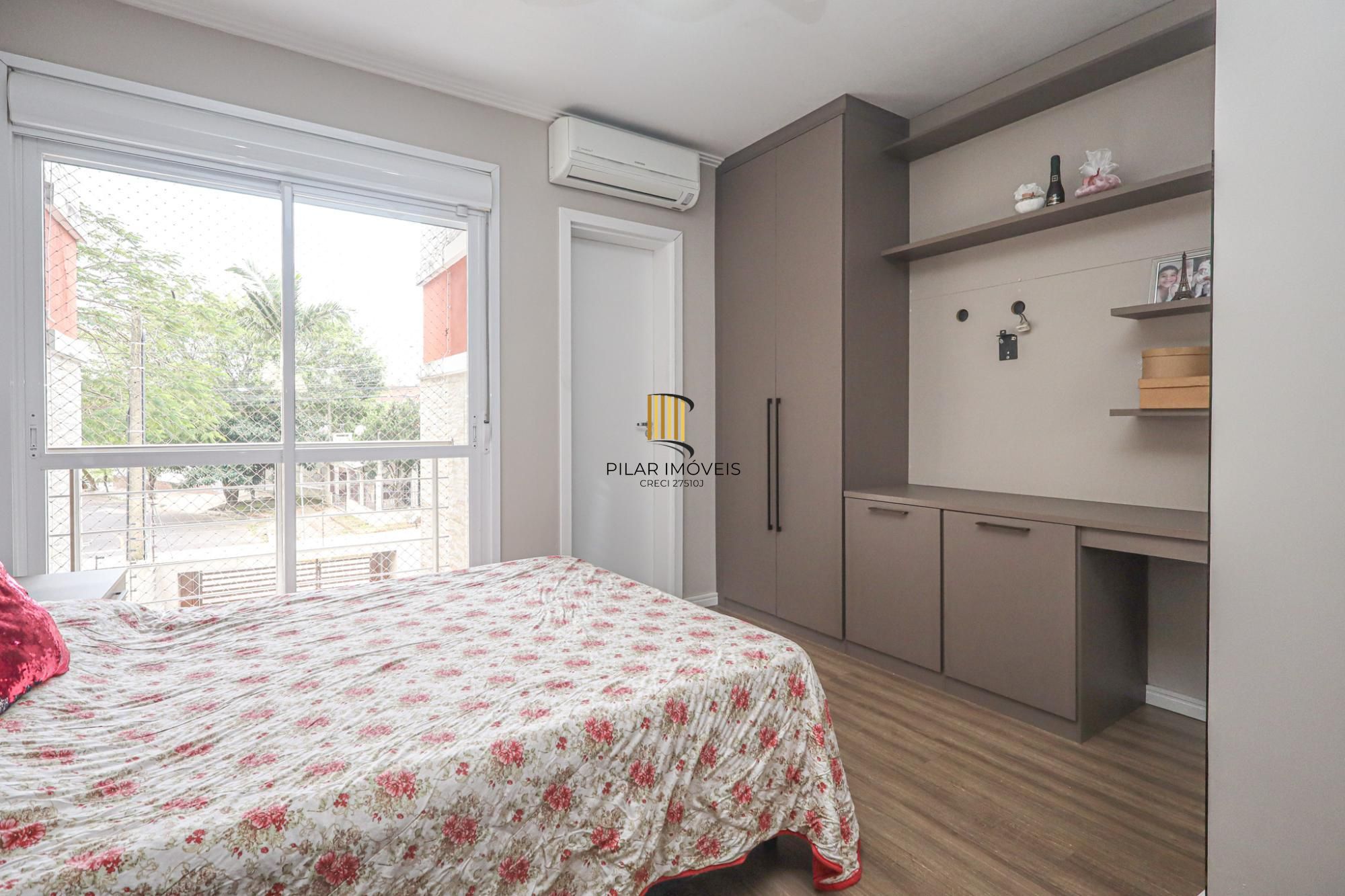 Casa sobrado a venda no bairro São José em Canoas