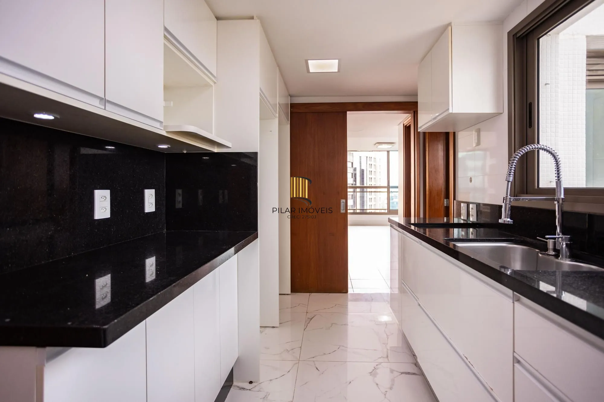 Apartamento 3 dormitórios no bairro Três Figueiras