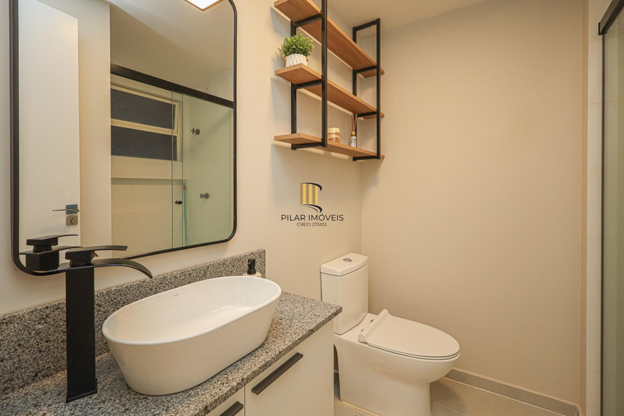 Apartamento a venda no bairro Bom Fim