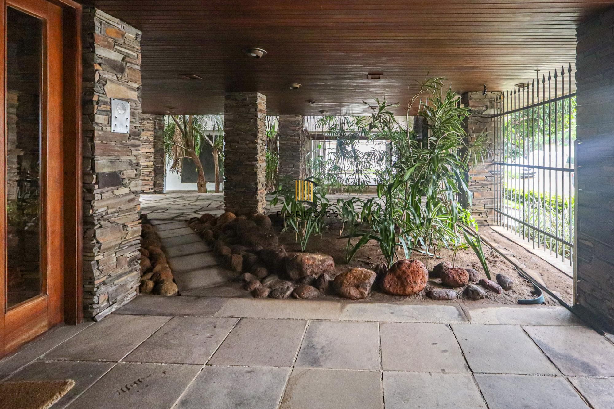 Apartamento a venda no bairro Mont' Serrat