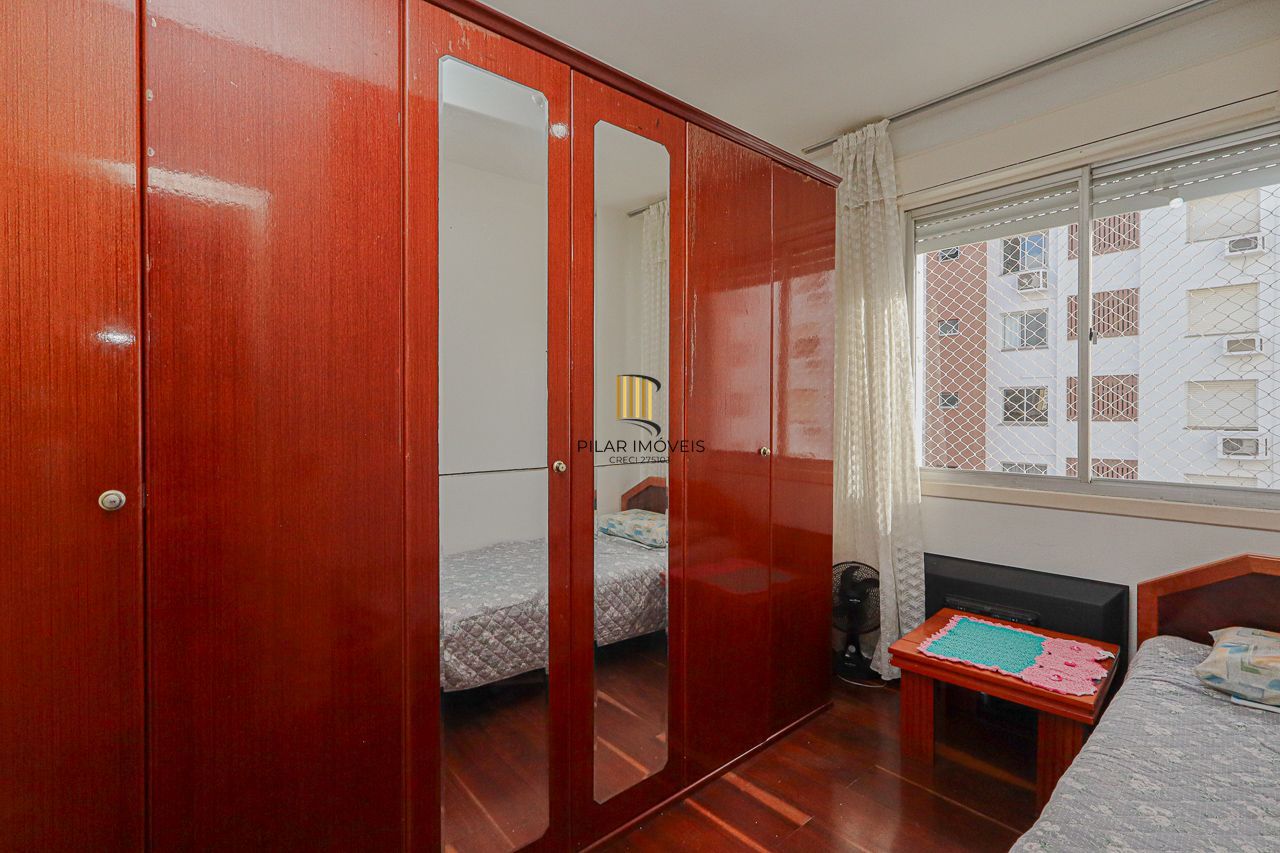 Apartamento a venda no bairro Partenon