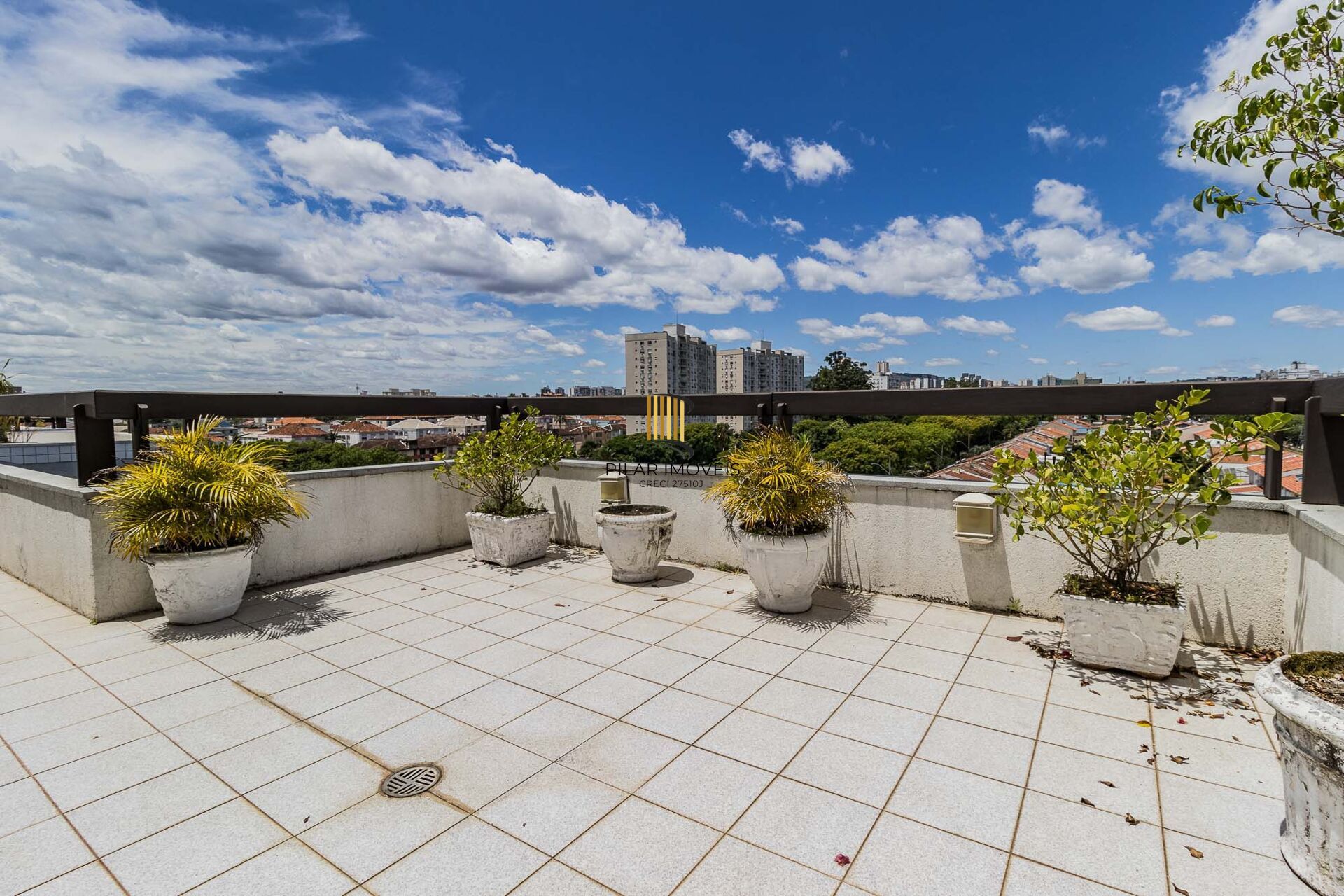 Apartamento à venda no bairro Jardim Lindóia em Porto Alegre/RS
