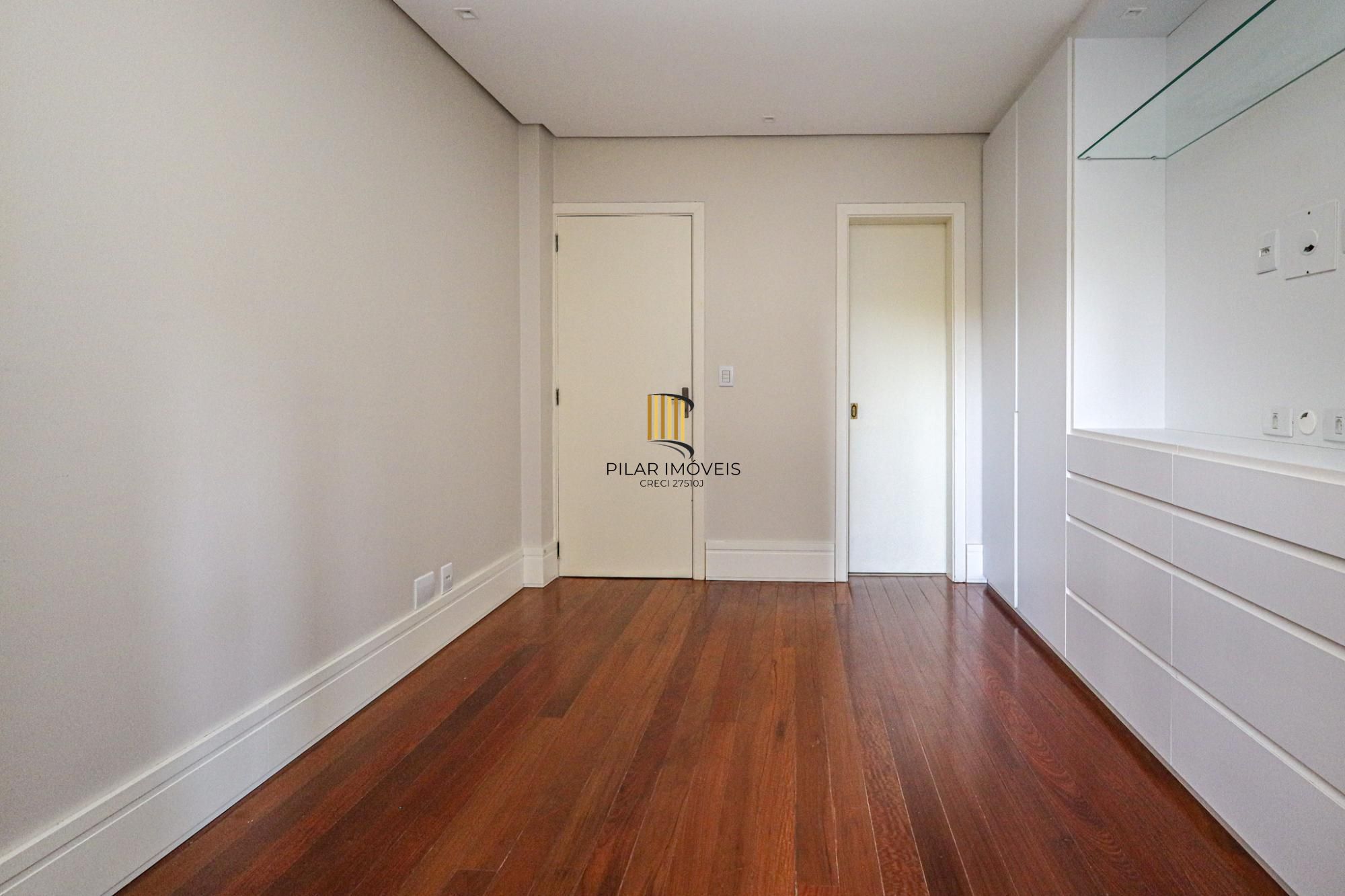 Apartamento a venda no bairro Petrópolis