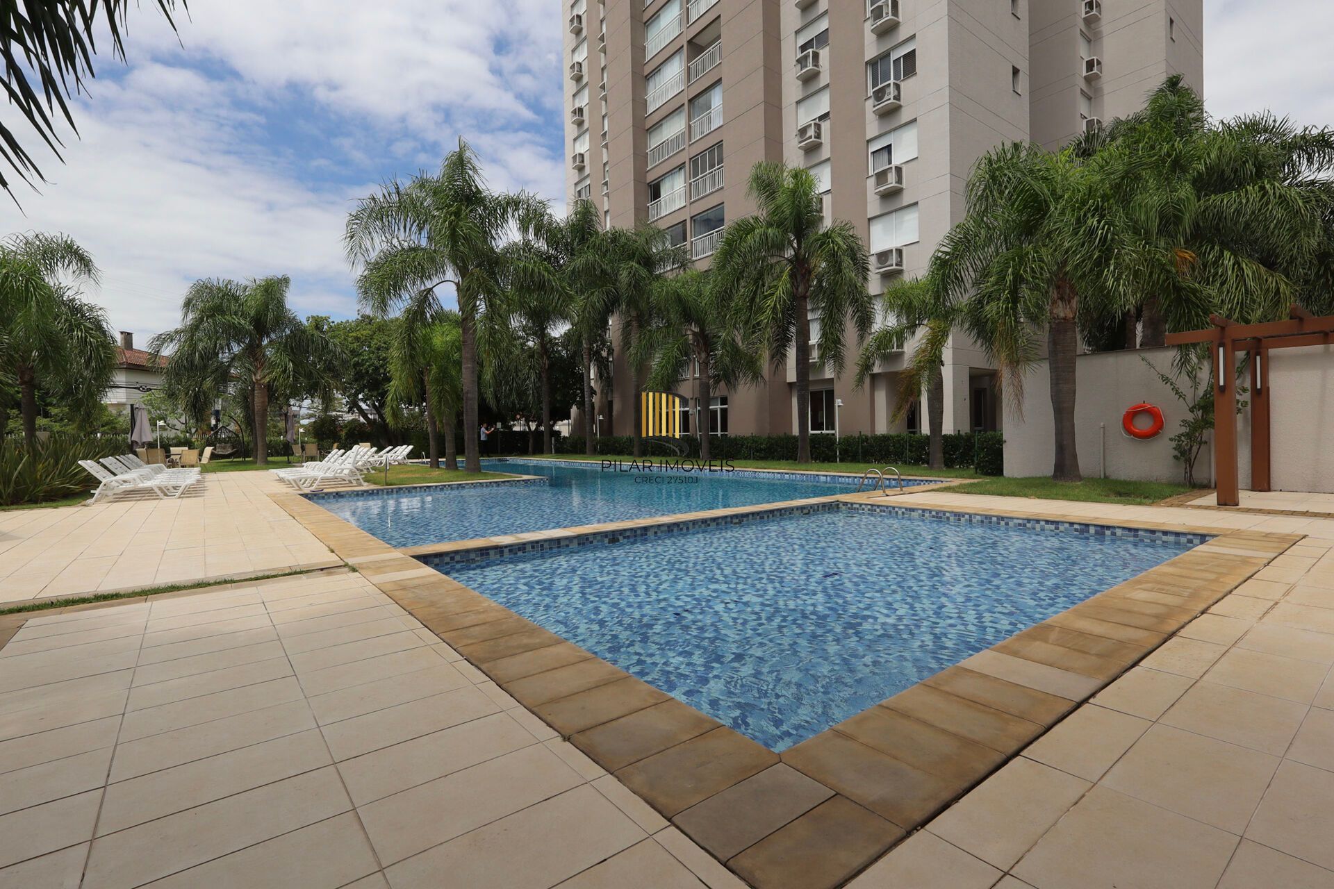 Apartamento à venda no bairro Jardim Lindóia em Porto Alegre/RS