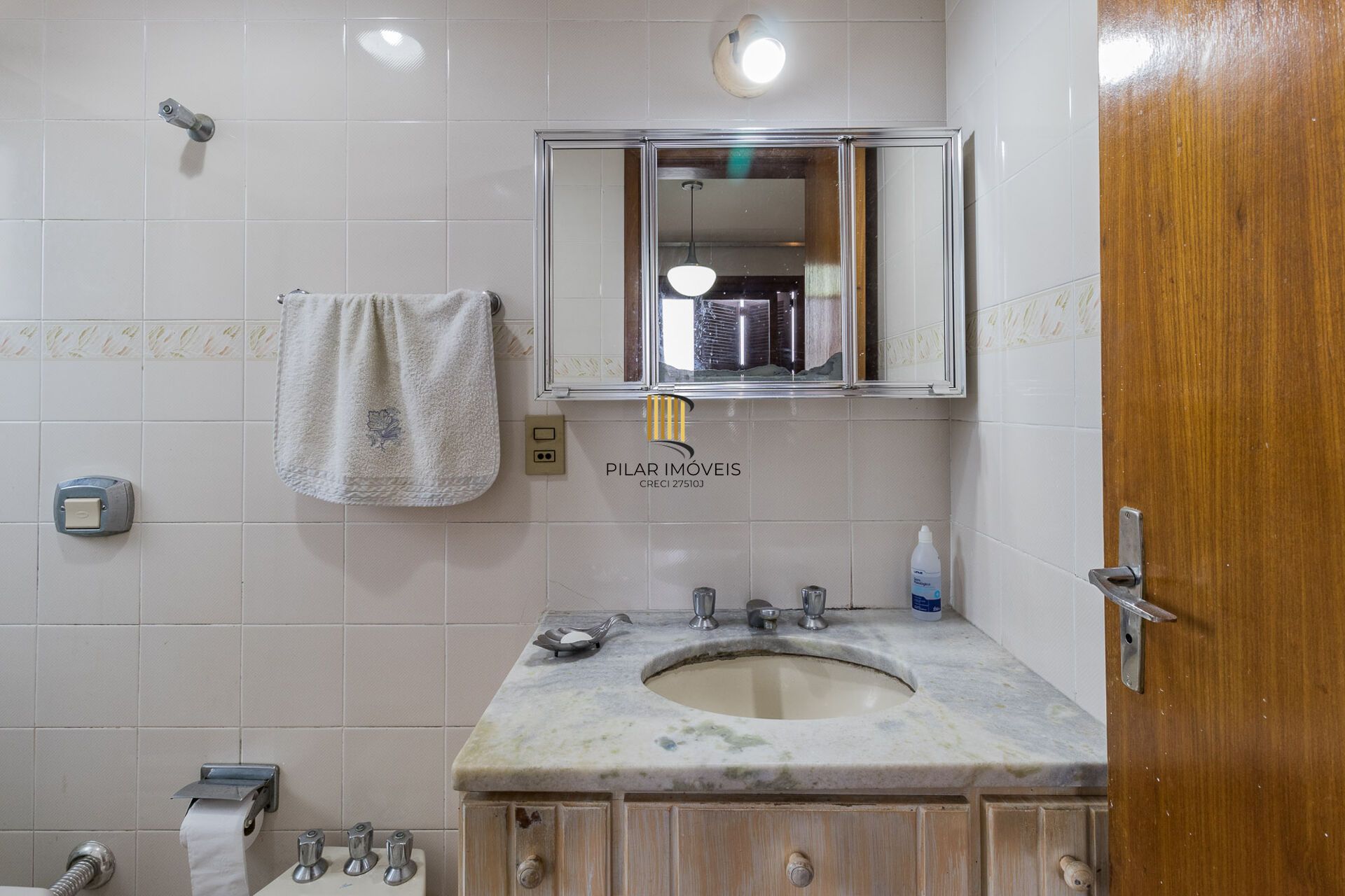 Apartamento à venda no bairro Jardim Lindóia em Porto Alegre/RS