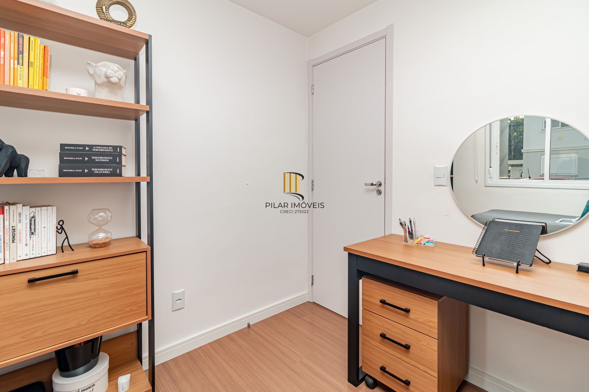 Apartamento à venda no bairro Lomba do Pinheiro em Porto Alegre/RS
