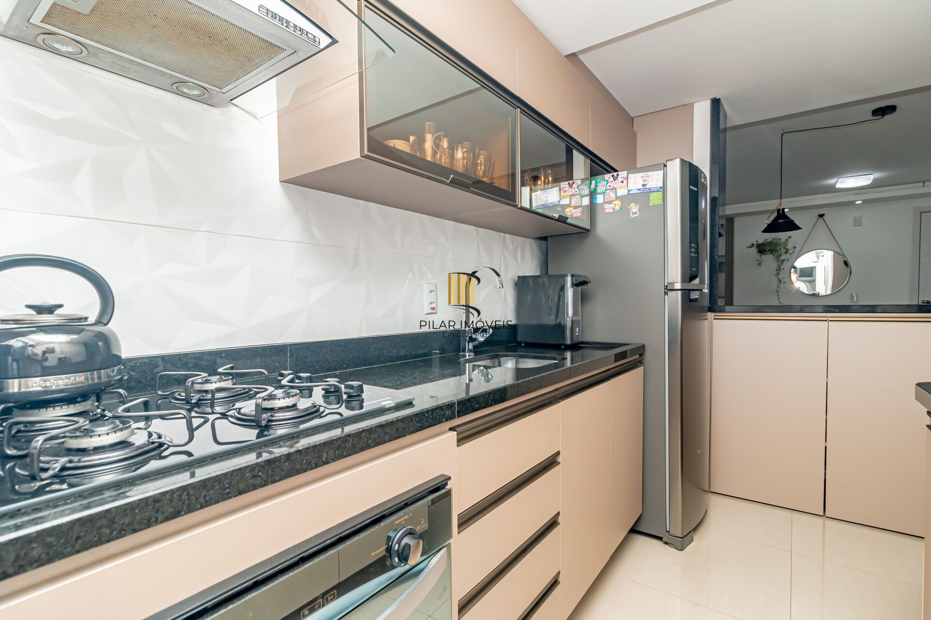 Apartamento à venda no bairro Lomba do Pinheiro em Porto Alegre/RS