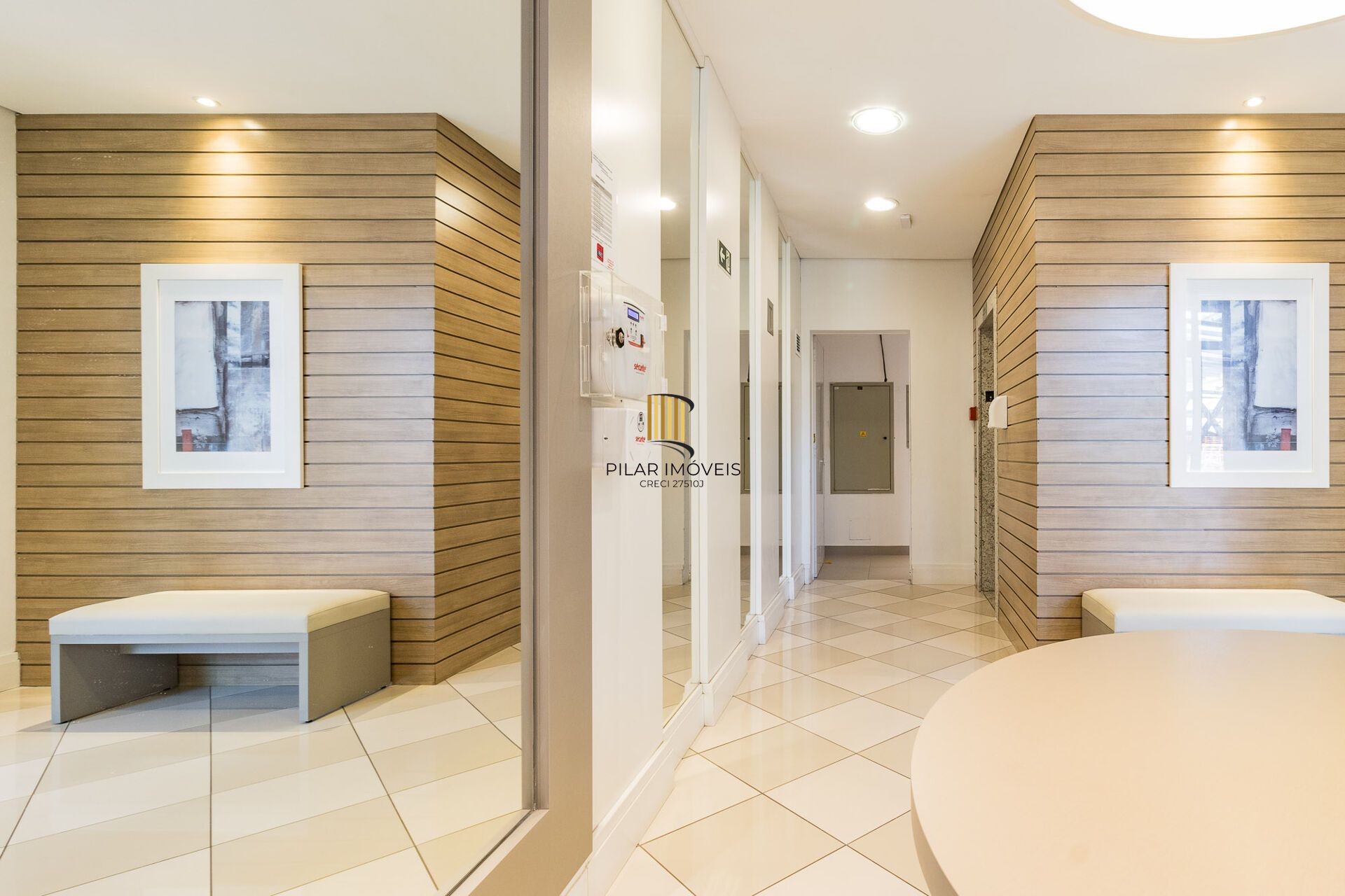 Apartamento à venda no bairro Passo D'areia em Porto Alegre/RS