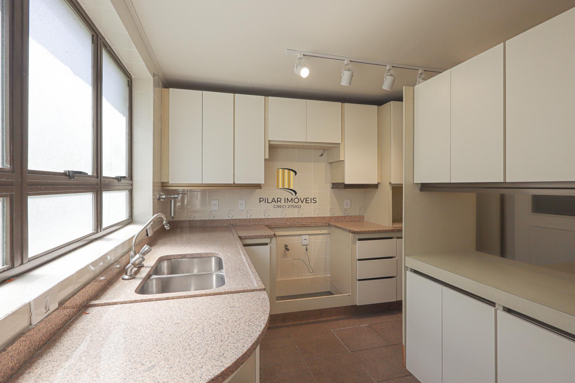 Apartamento a venda no bairro Mont' Serrat