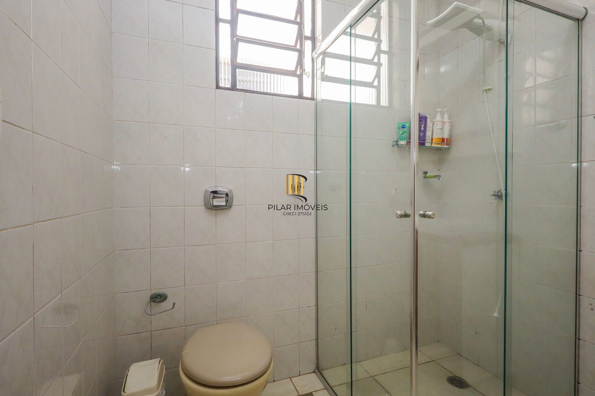 Apartamento à venda no bairro Passo D'areia em Porto Alegre/RS