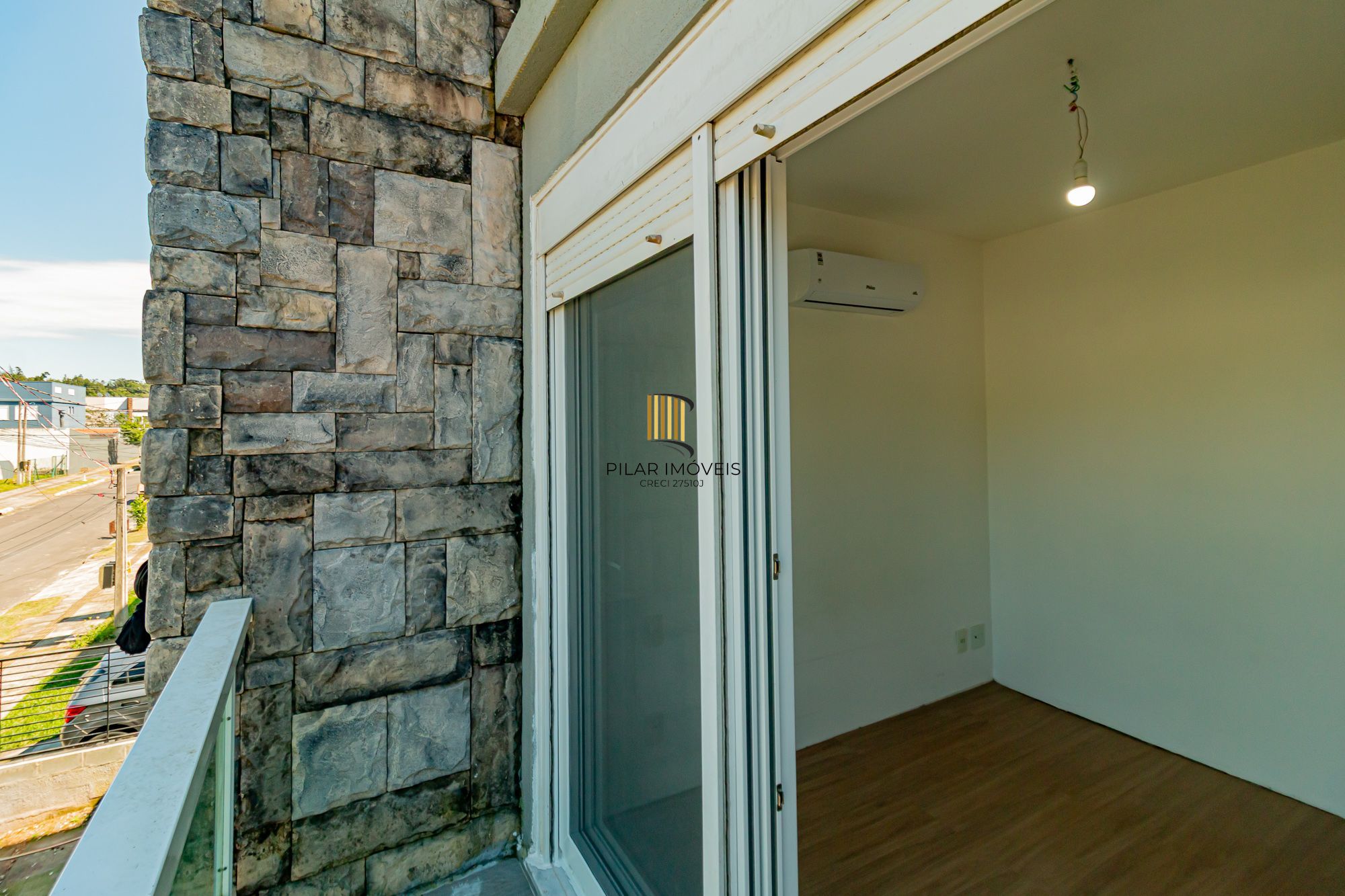 Casa em condomínio a venda na Lomba do Pinheiro