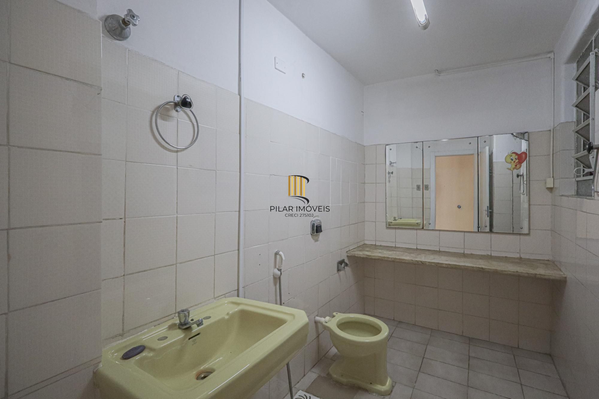 Apartamento a venda no bairro Bom Fim