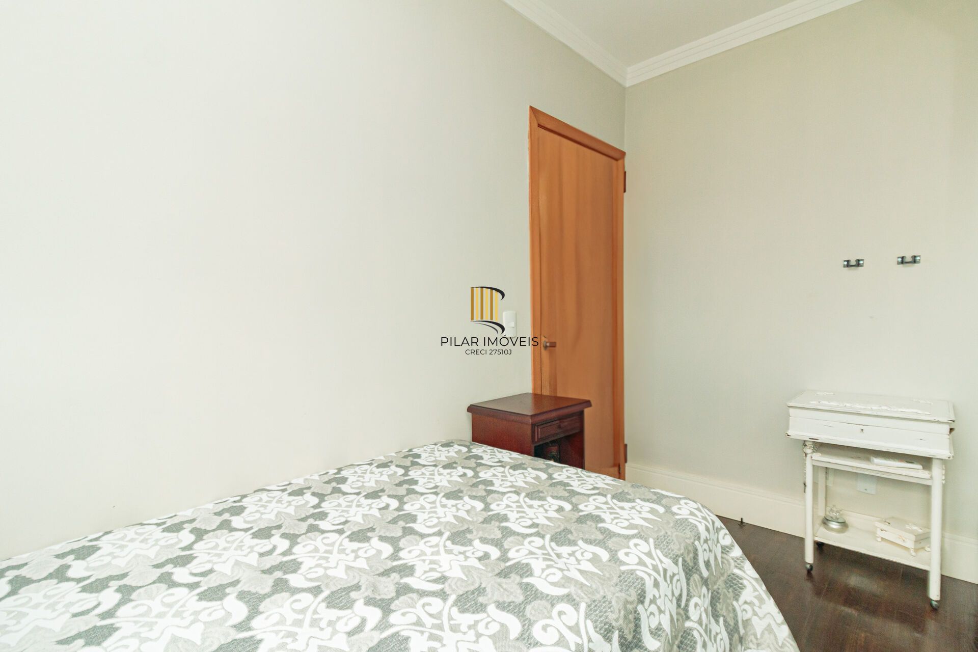 Apartamento à venda no bairro Jardim Planalto em Porto Alegre/RS