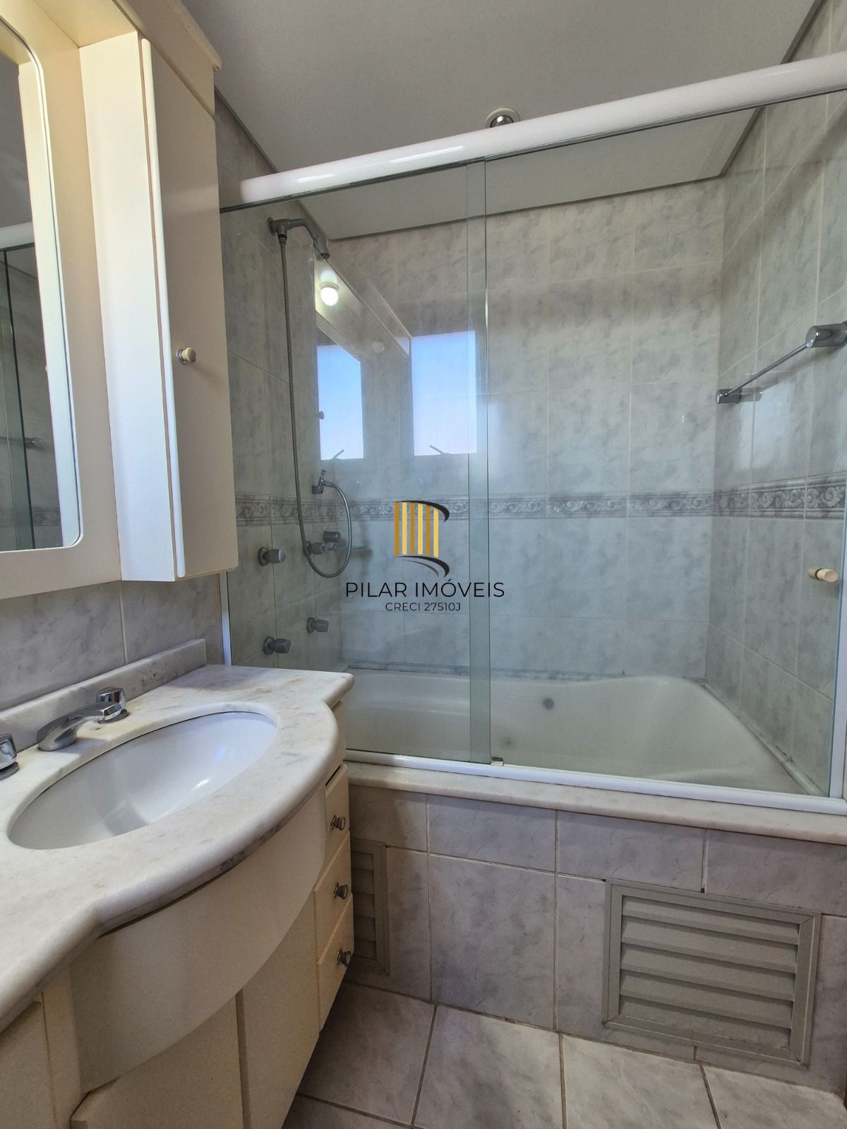 Apartamento a venda no bairro Menino Deus