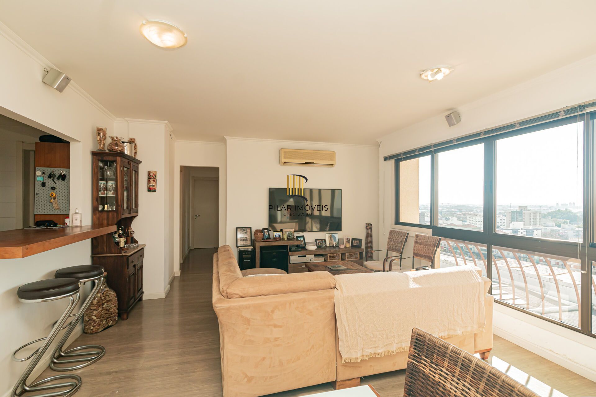 Apartamento à venda no bairro Passo D'areia em Porto Alegre/RS