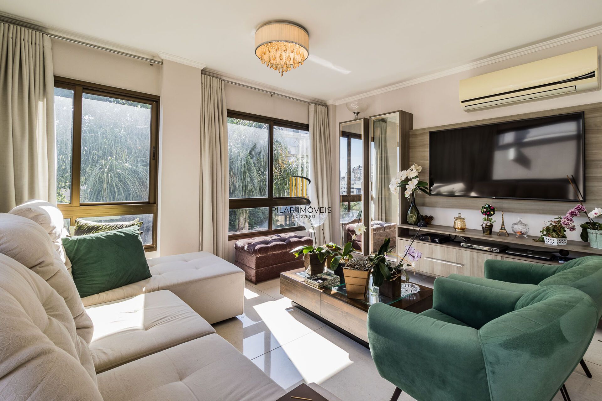 Apartamento à venda no bairro Mont' Serrat em Porto Alegre/RS
