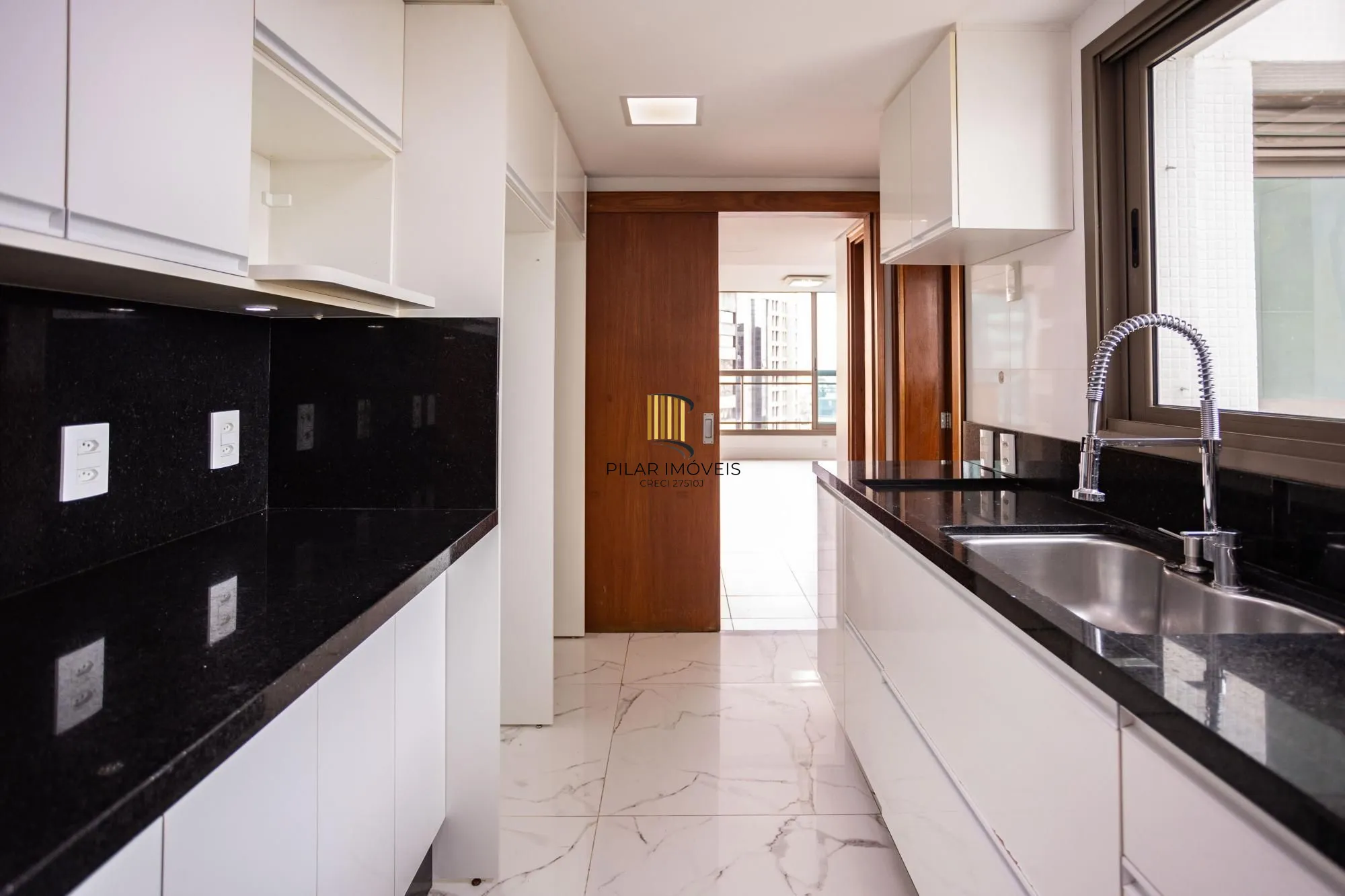 Apartamento 3 dormitórios no bairro Três Figueiras