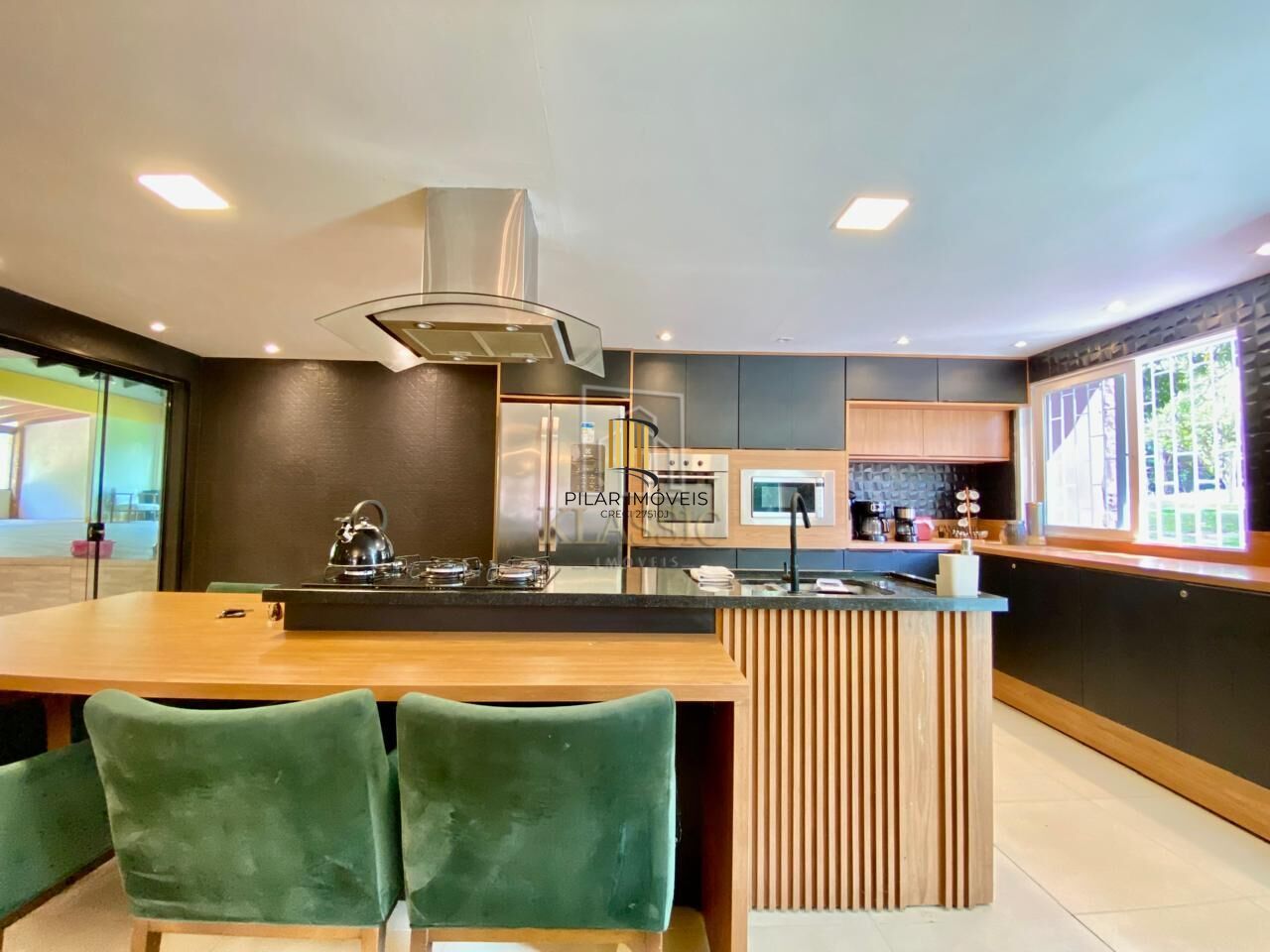 Sítio com 7.225m², 3 Suítes, Salão de Festas e Piscina a 10 Minutos do Centro de Gravataí e próximo do Alphaville!!!!!