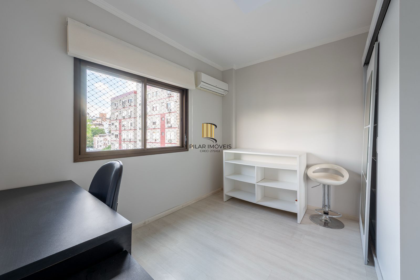Apartamento a venda no bairro Mont Serrat