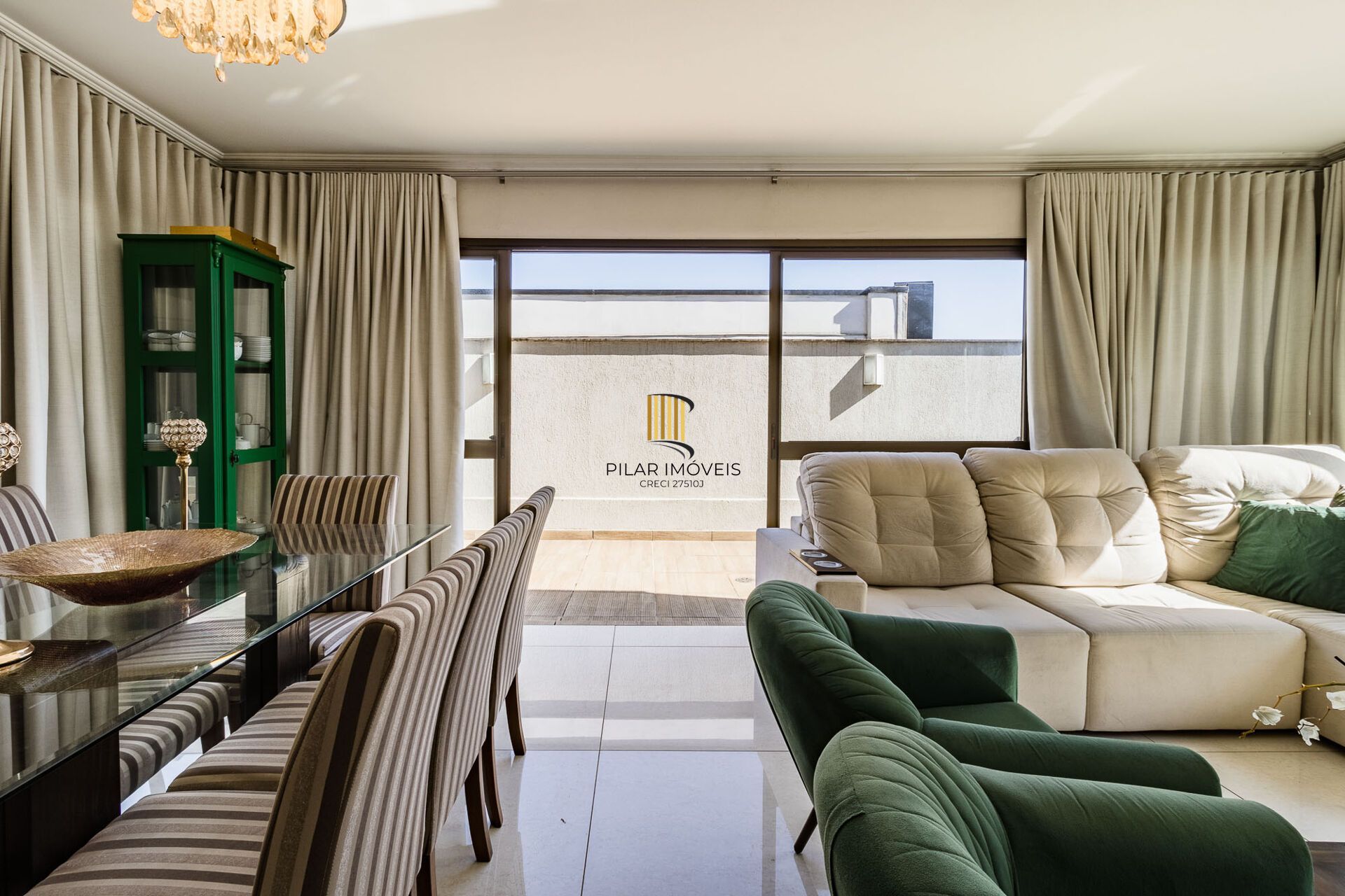 Apartamento à venda no bairro Mont' Serrat em Porto Alegre/RS