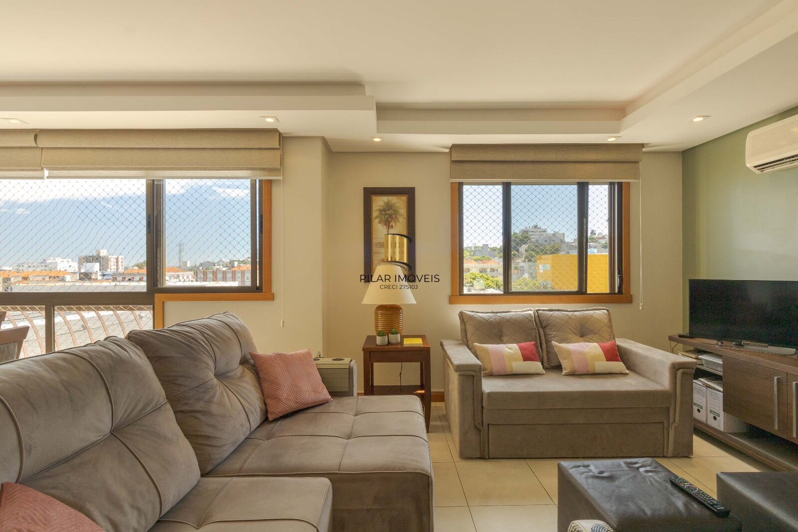 Apartamento à venda no bairro Passo D'areia em Porto Alegre/RS