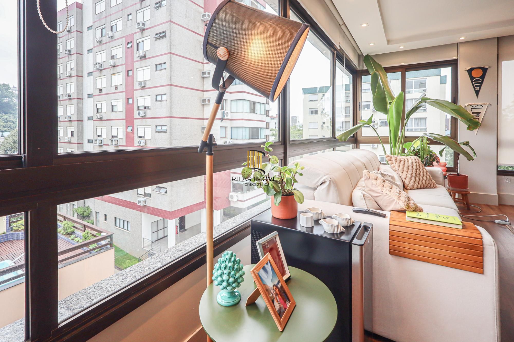 Apartamento a venda no bairro Mont' Serrat