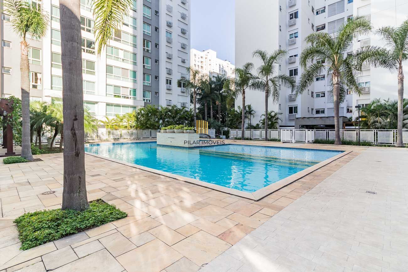 Apartamento à venda no bairro Passo D'areia em Porto Alegre/RS