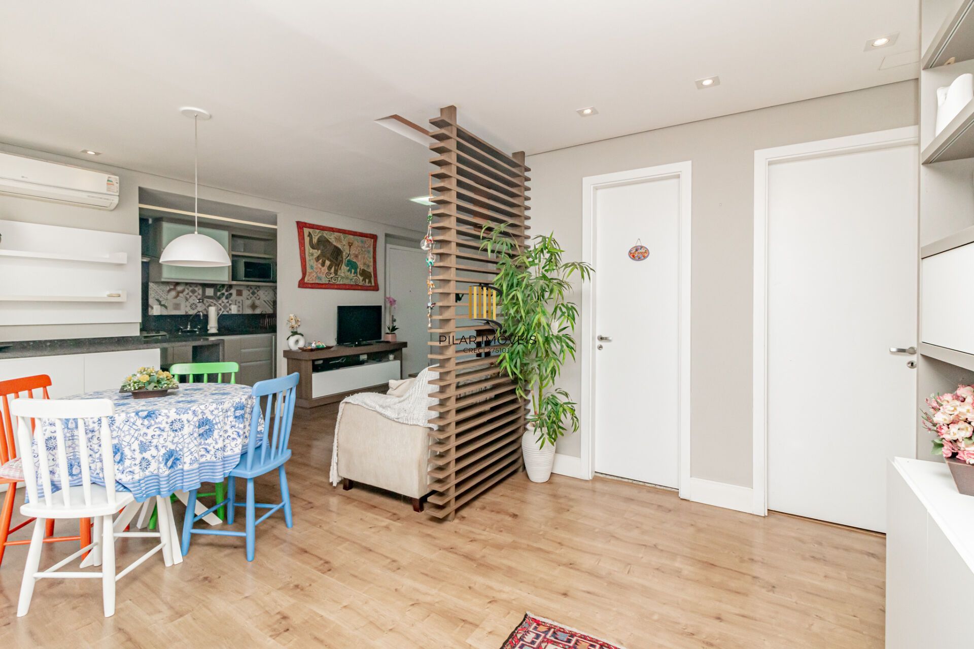Apartamento à venda no bairro Passo D'areia em Porto Alegre/RS