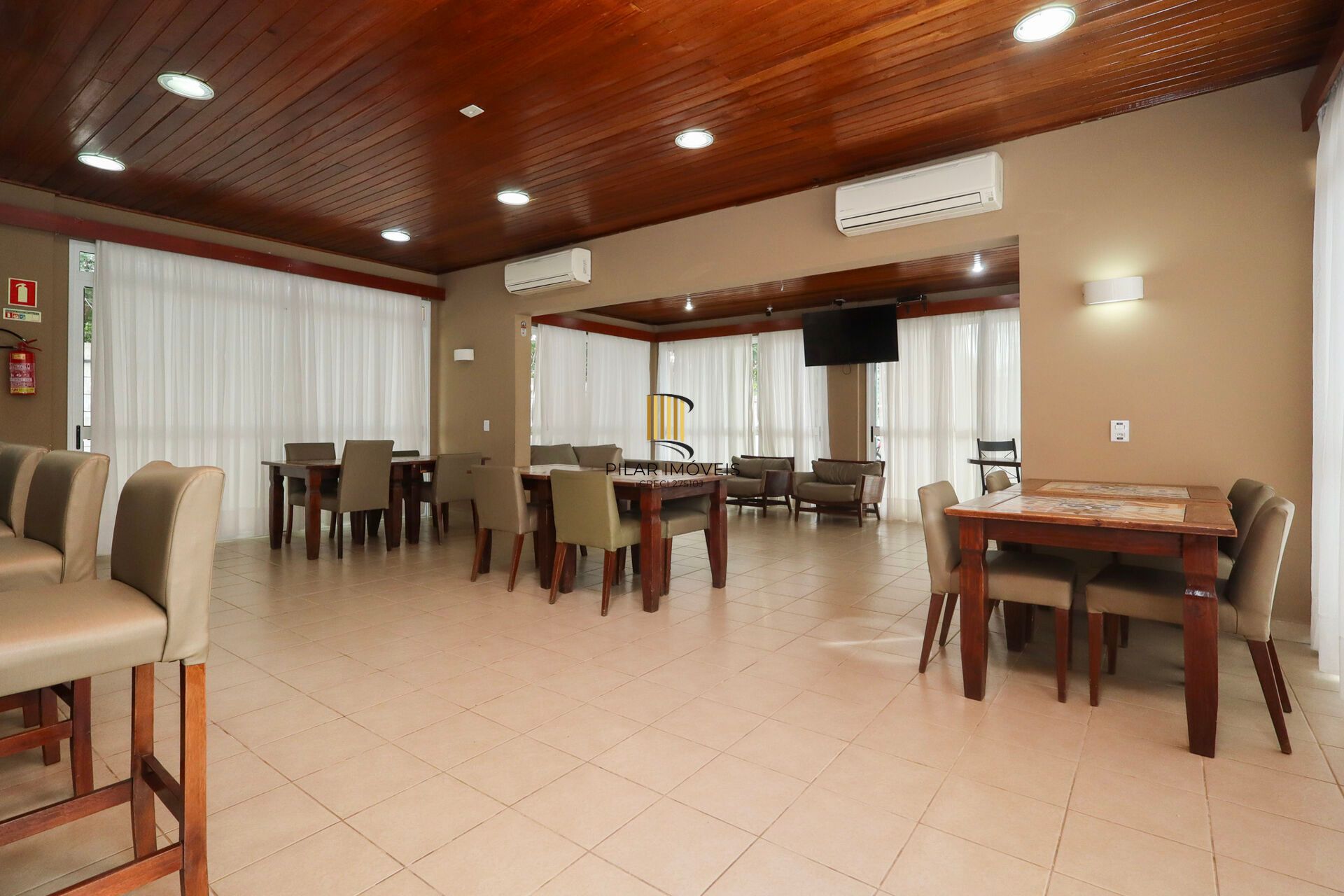 Apartamento à venda no bairro Humaitá em Porto Alegre/RS