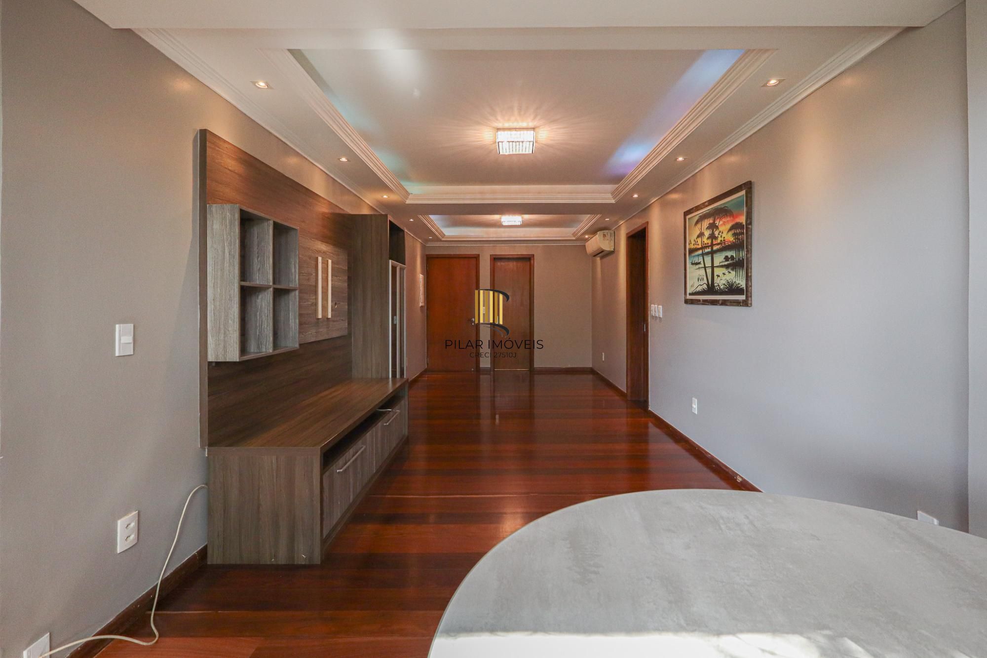 Apartamento à venda no bairro Petrópolis