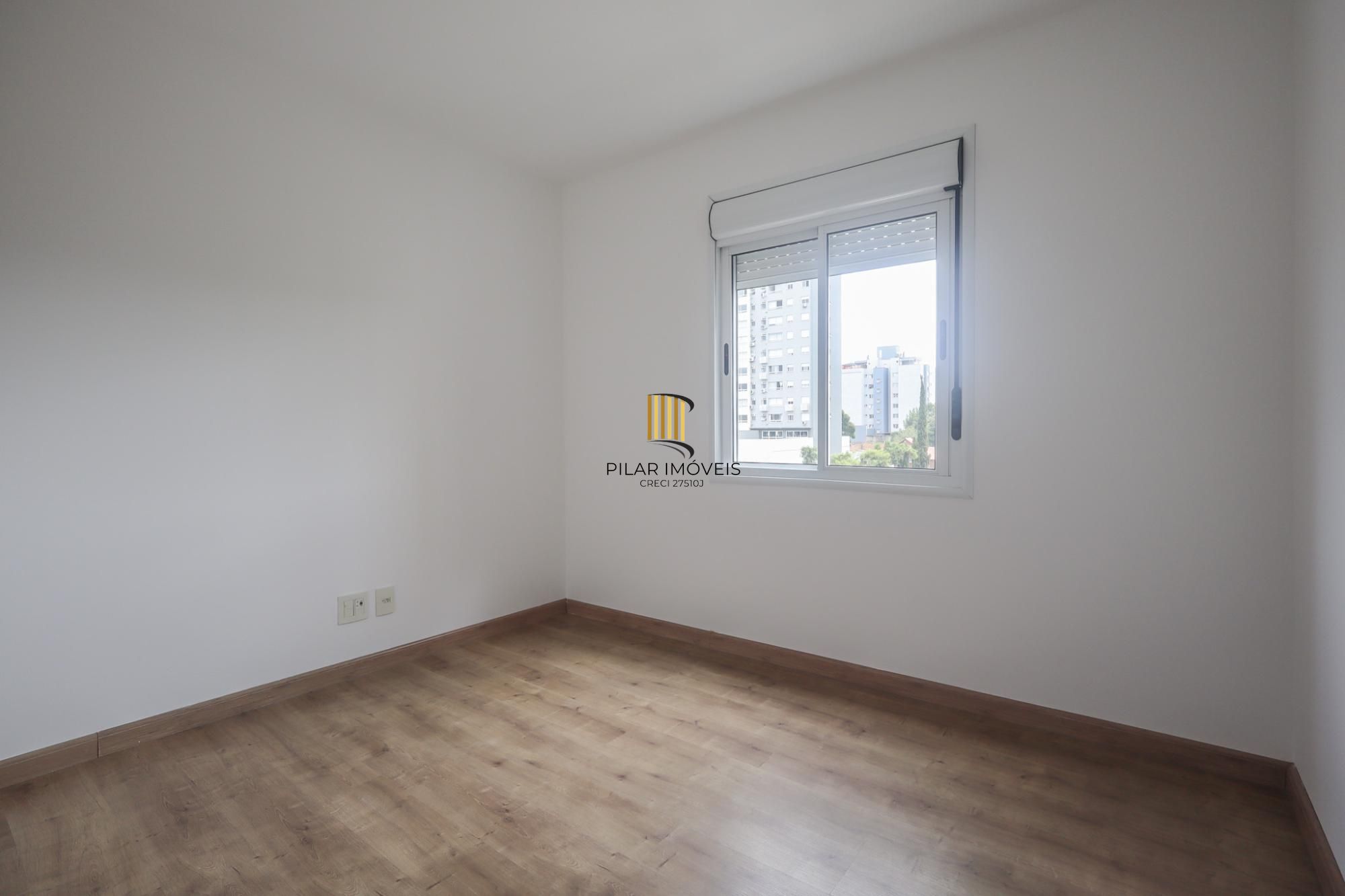 Apartamento a venda no bairro Partenon