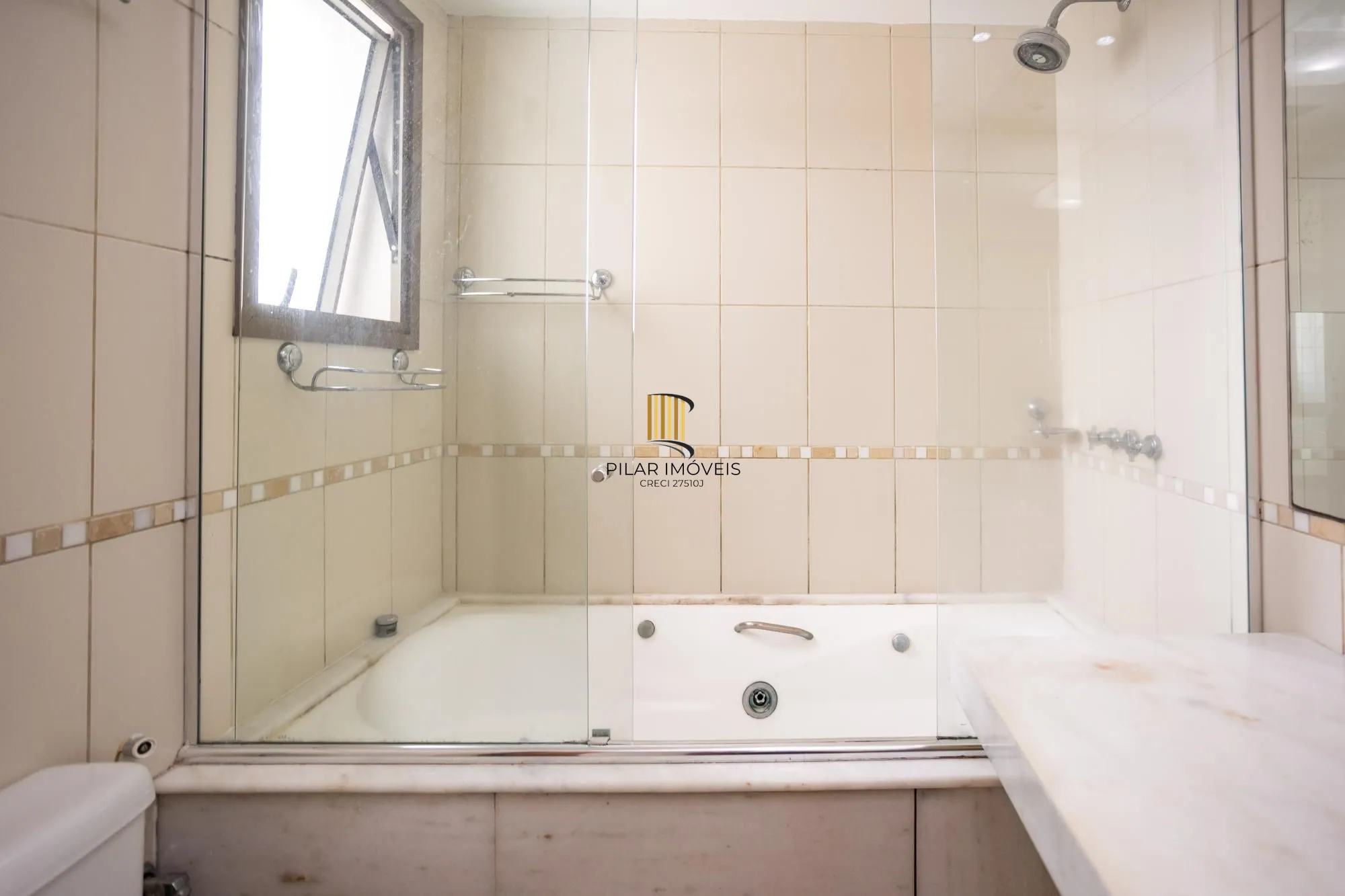 Apartamento 3 dormitórios no bairro Três Figueiras