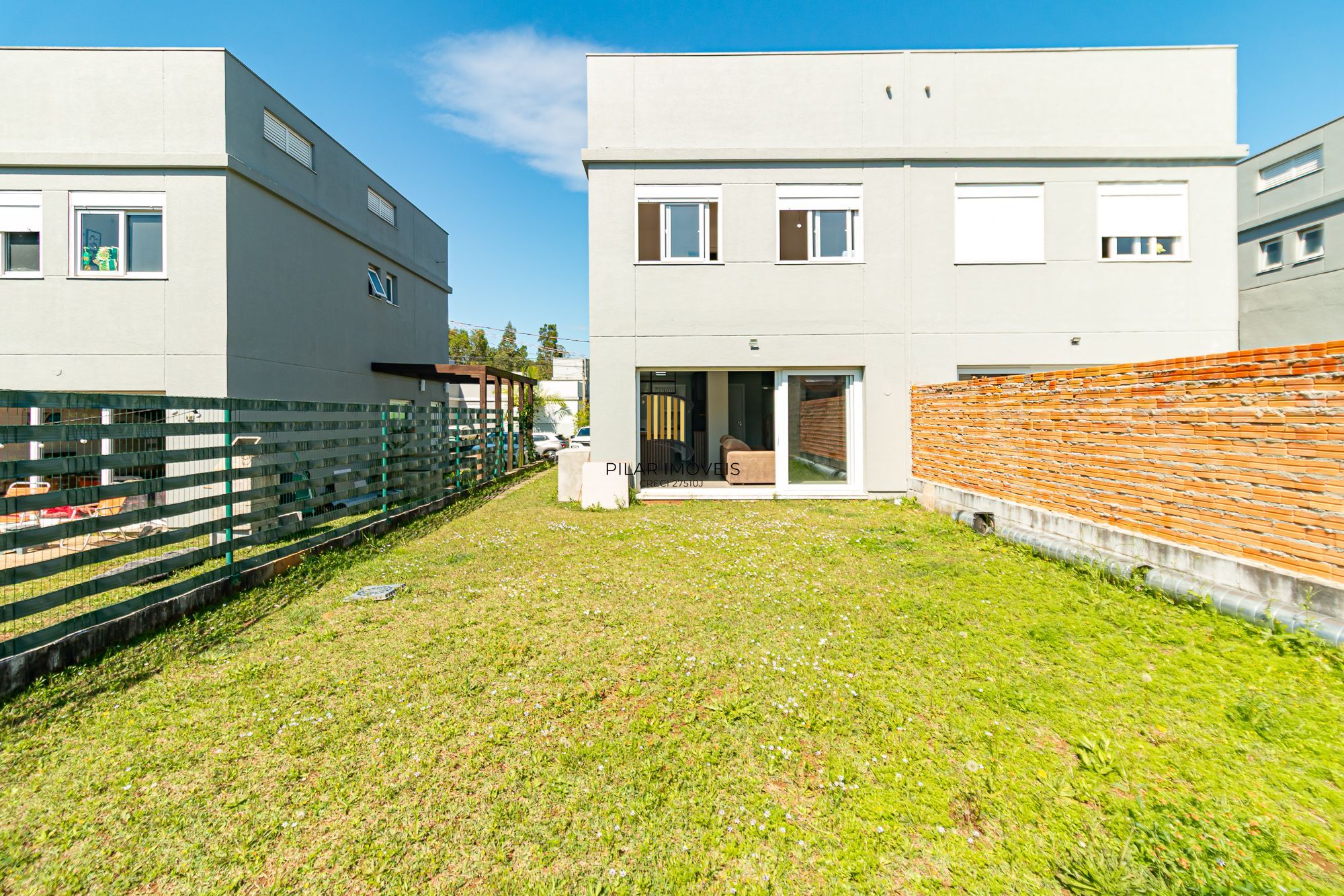 Casa em condomínio a venda na Lomba do Pinheiro